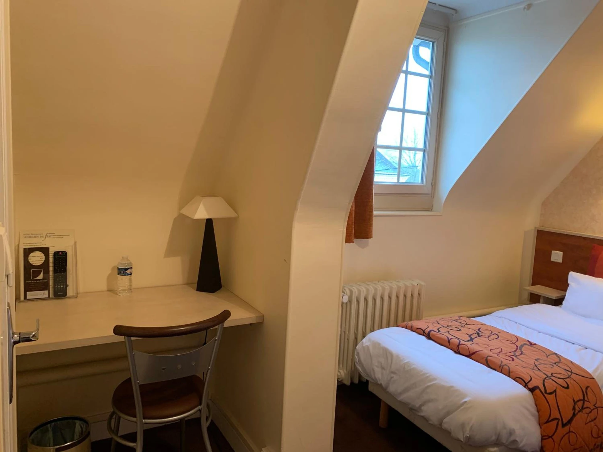Chambre disponible pour un séminaire d'entreprise à Au Petit Vivoin - Vivoin