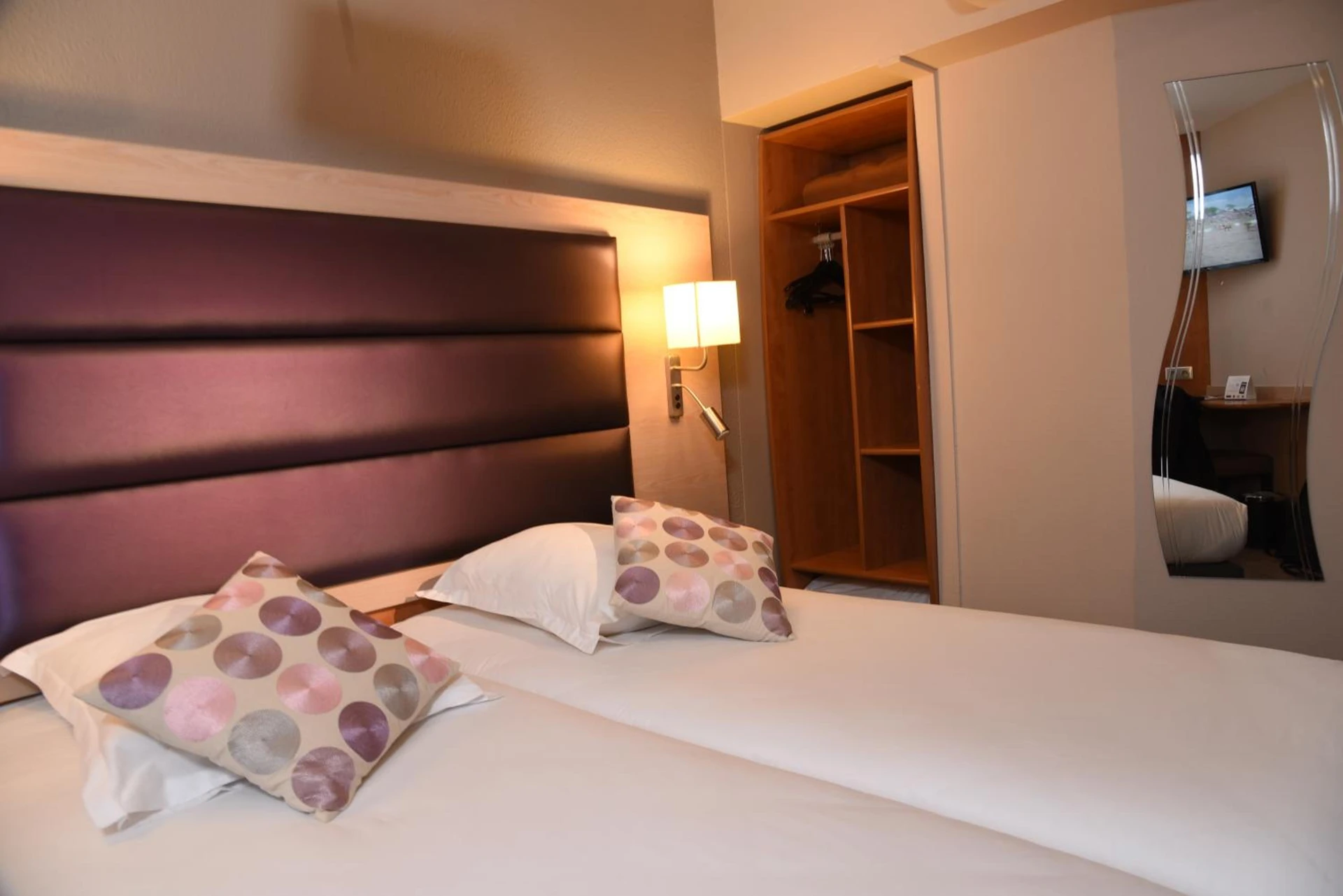 Chambre disponible pour un séminaire d'entreprise à The Originals City, Au Relais Saint-Éloi, Tours - Tours