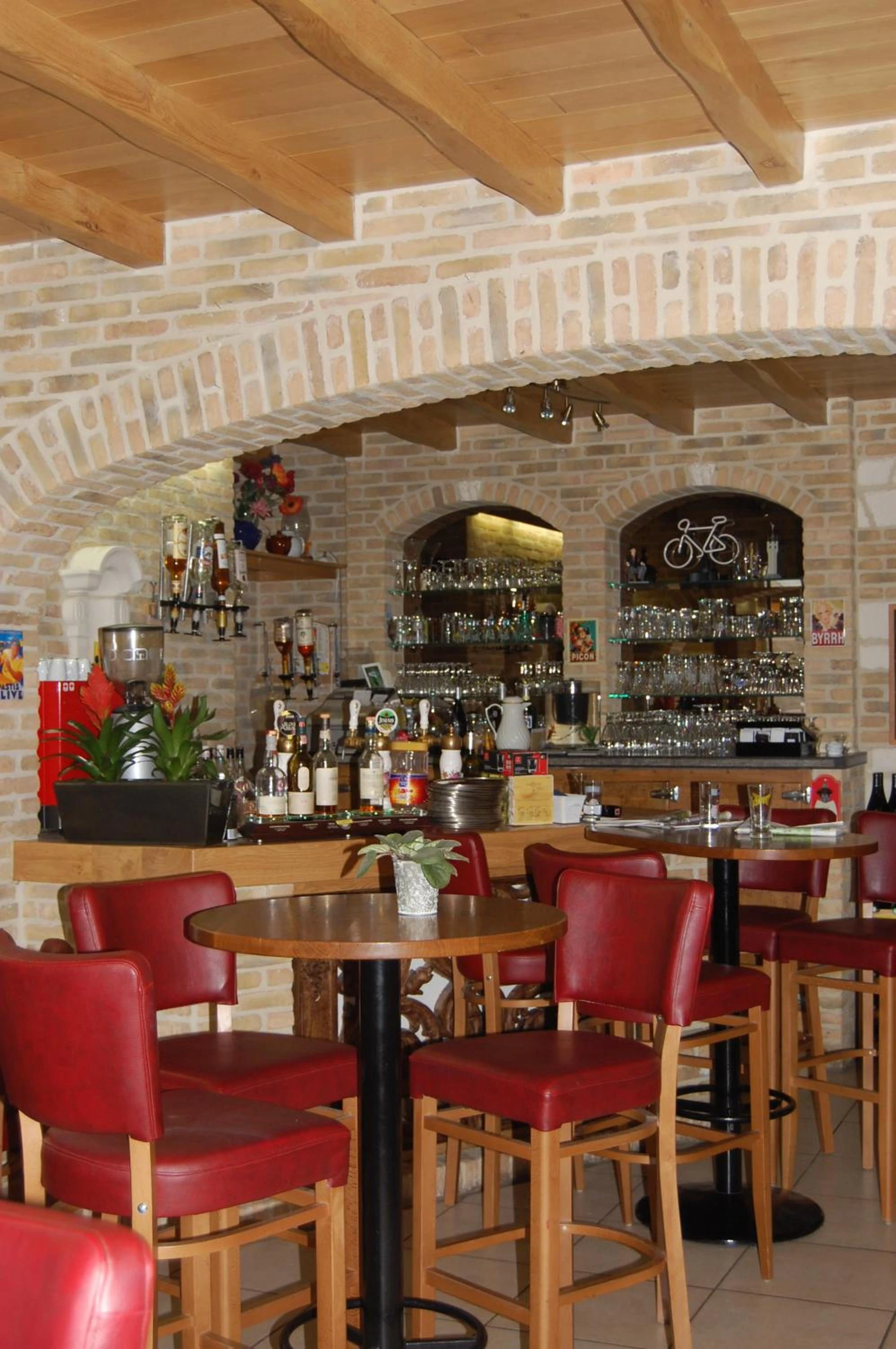 Lieu convivial pour un séminaire d'entreprise à Hôtel - Restaurant Au Tonnelier - Bergues - En savoir plus 