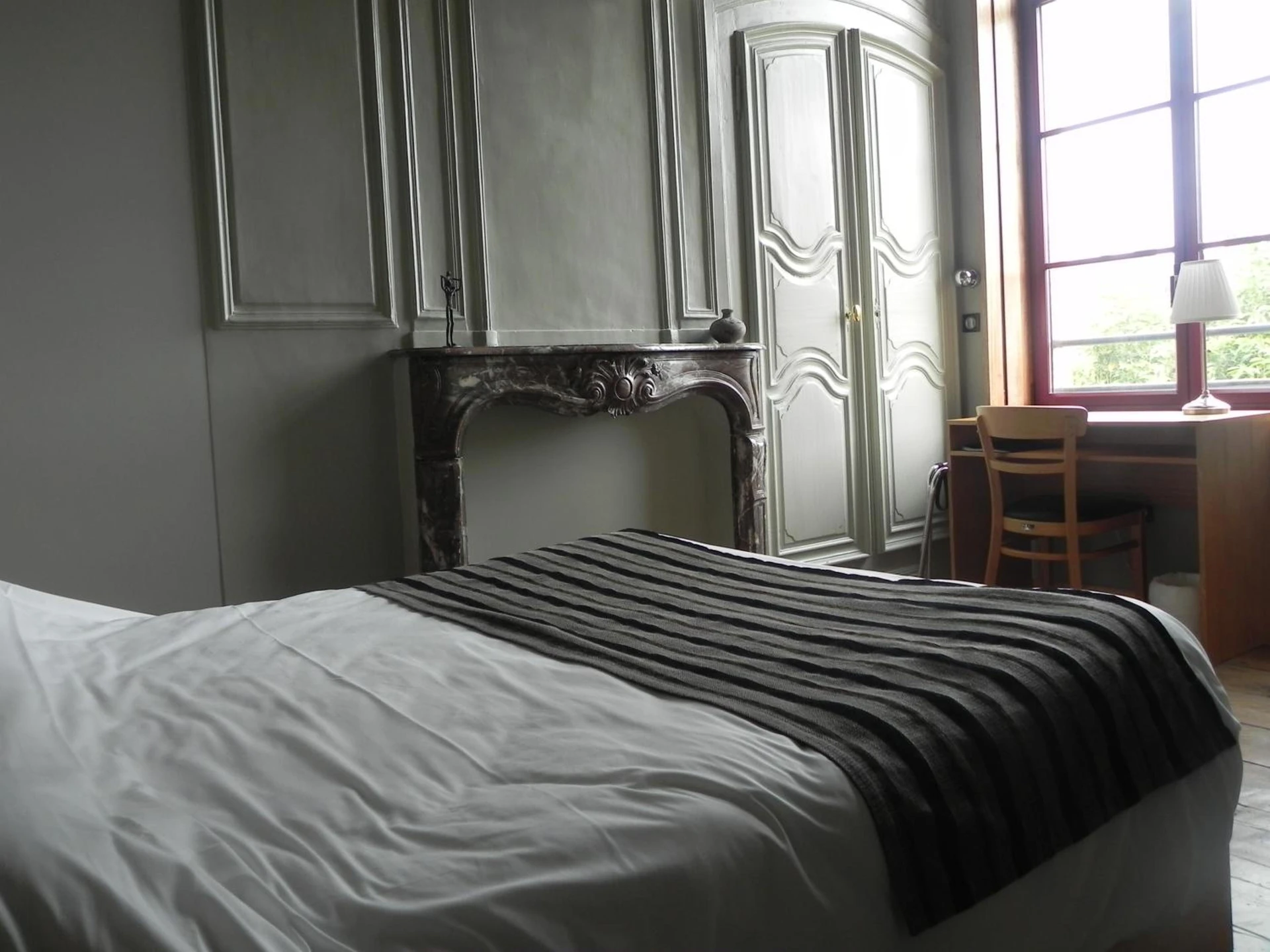 Chambre disponible pour un séminaire d'entreprise à Hôtel - Restaurant Au Tonnelier - Bergues