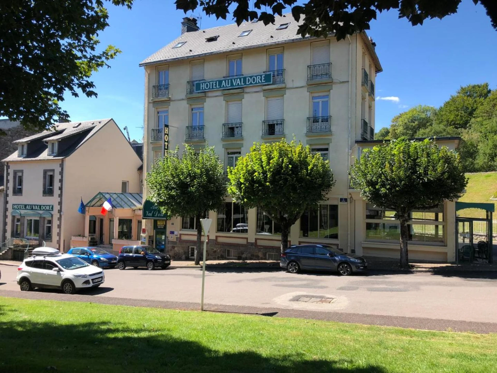 Organiser un séminaire d'entreprise : Hotel Au Val Doré à la-bourboule