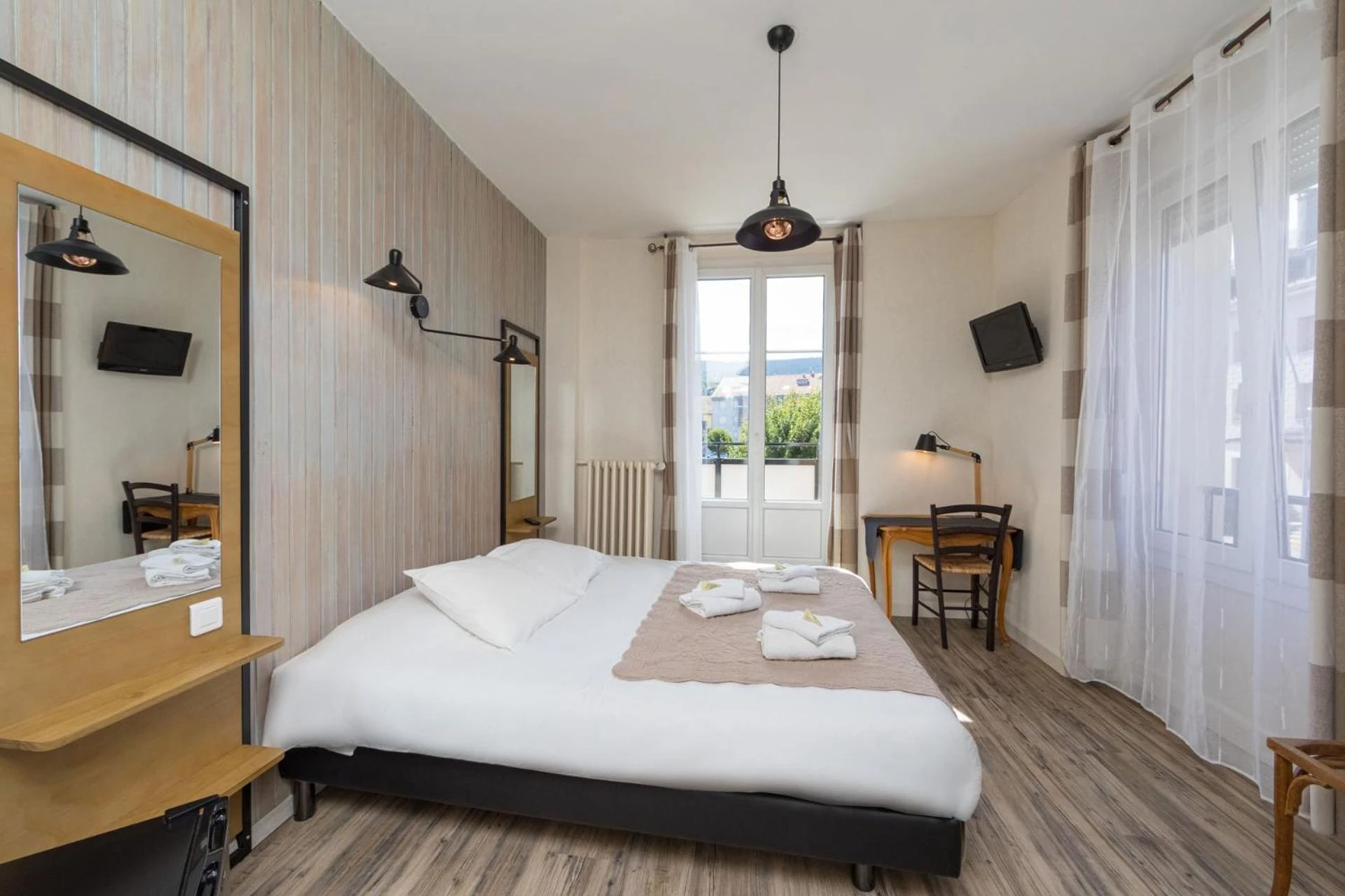 Chambre disponible pour un séminaire d'entreprise à Hôtel Restaurant l'Aubergade - Saint-Malo