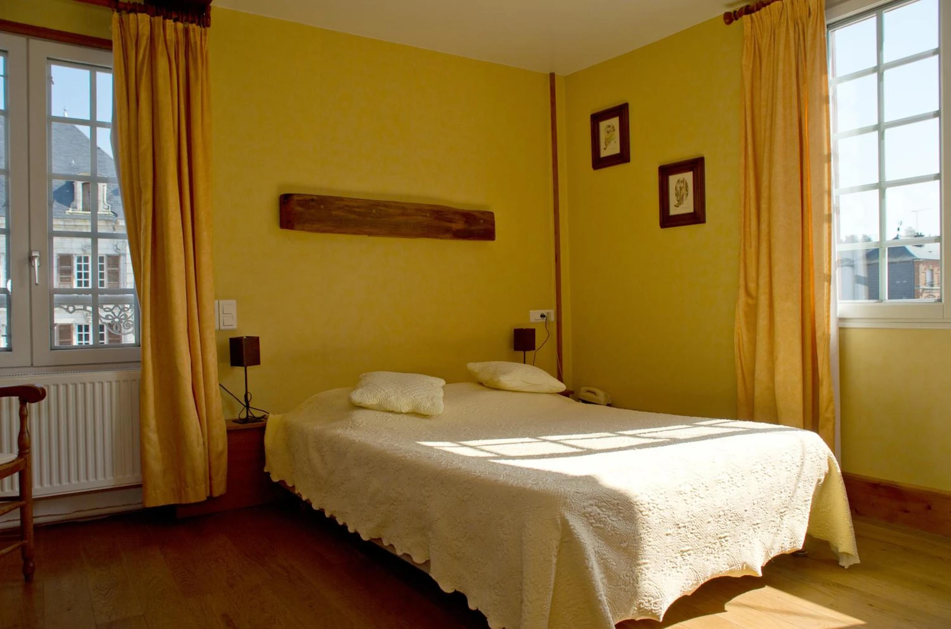 Magnifique chambre pour un séminaire d'entreprise à Auberge De L'abbaye - Signy-lʼAbbaye
