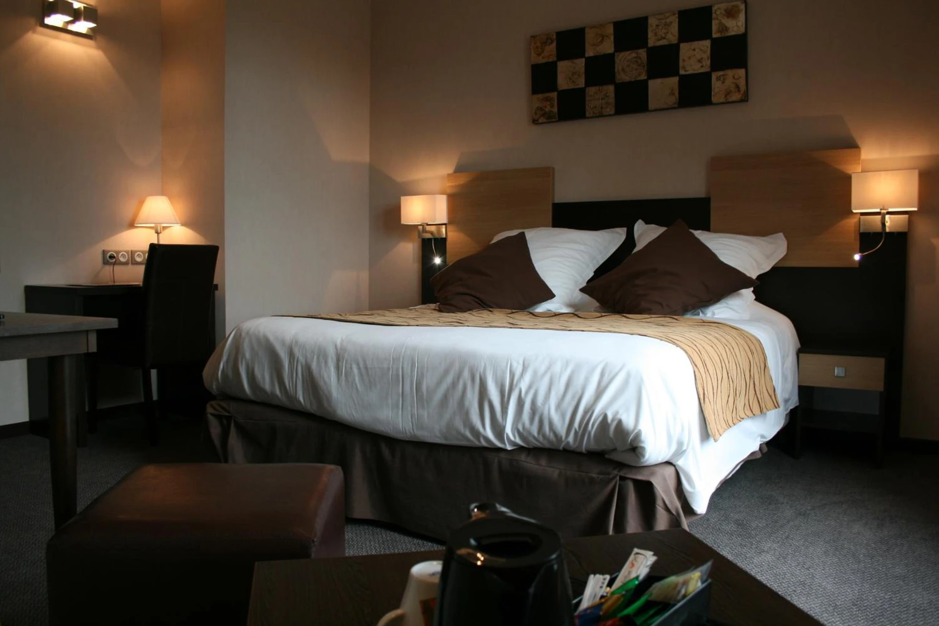 Chambre disponible pour un séminaire d'entreprise à Auberge de la Petite Ferme, Super-Besse Est, The Originals Relais - Besse-et-Saint-Anastaise