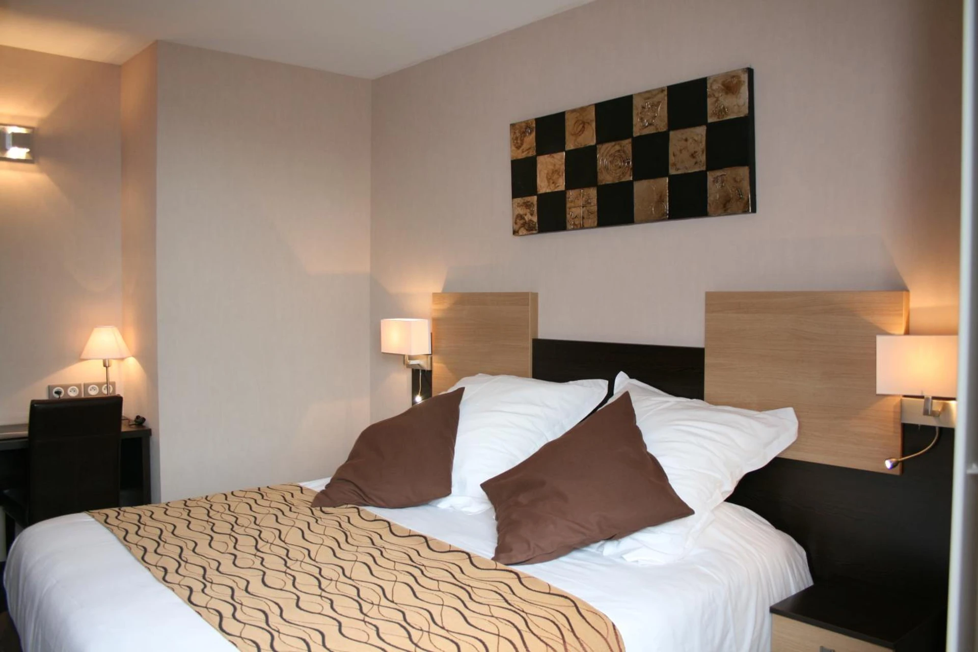 Chambre disponible pour un séminaire d'entreprise à Auberge de la Petite Ferme, Super-Besse Est, The Originals Relais - Besse-et-Saint-Anastaise