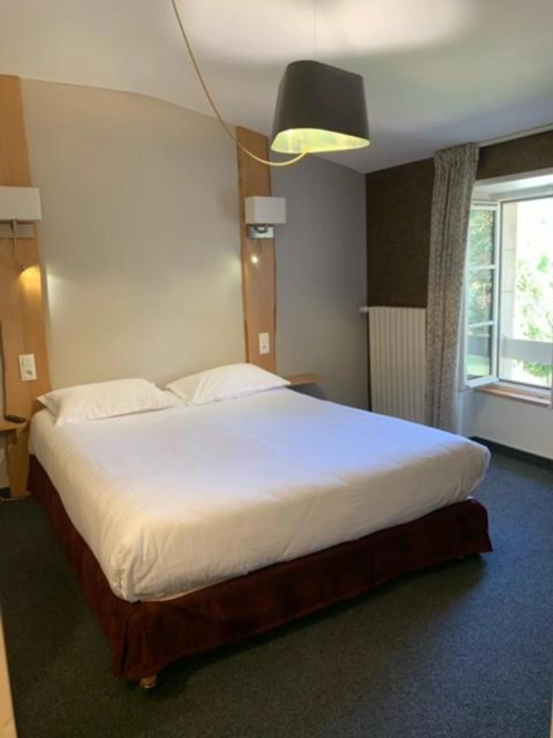 Chambre disponible pour un séminaire d'entreprise à Logis Auberge De La Riviere - Aix-en-Provence