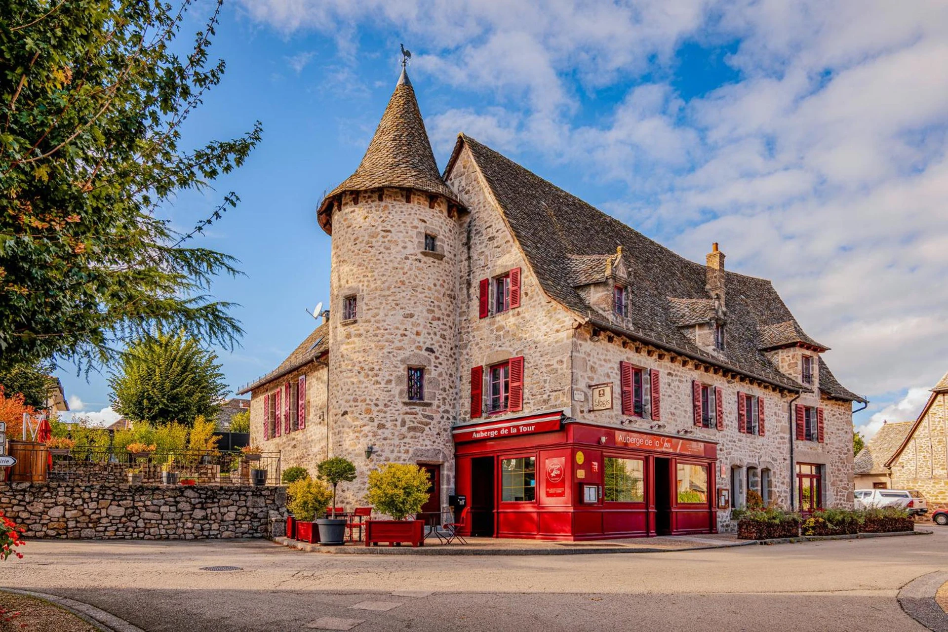 Organiser un séminaire d'entreprise : Demeures & Châteaux Auberge de la Tour - Hôtel & Restaurants - Marcolès Auvergne à le-blanc-mesnil