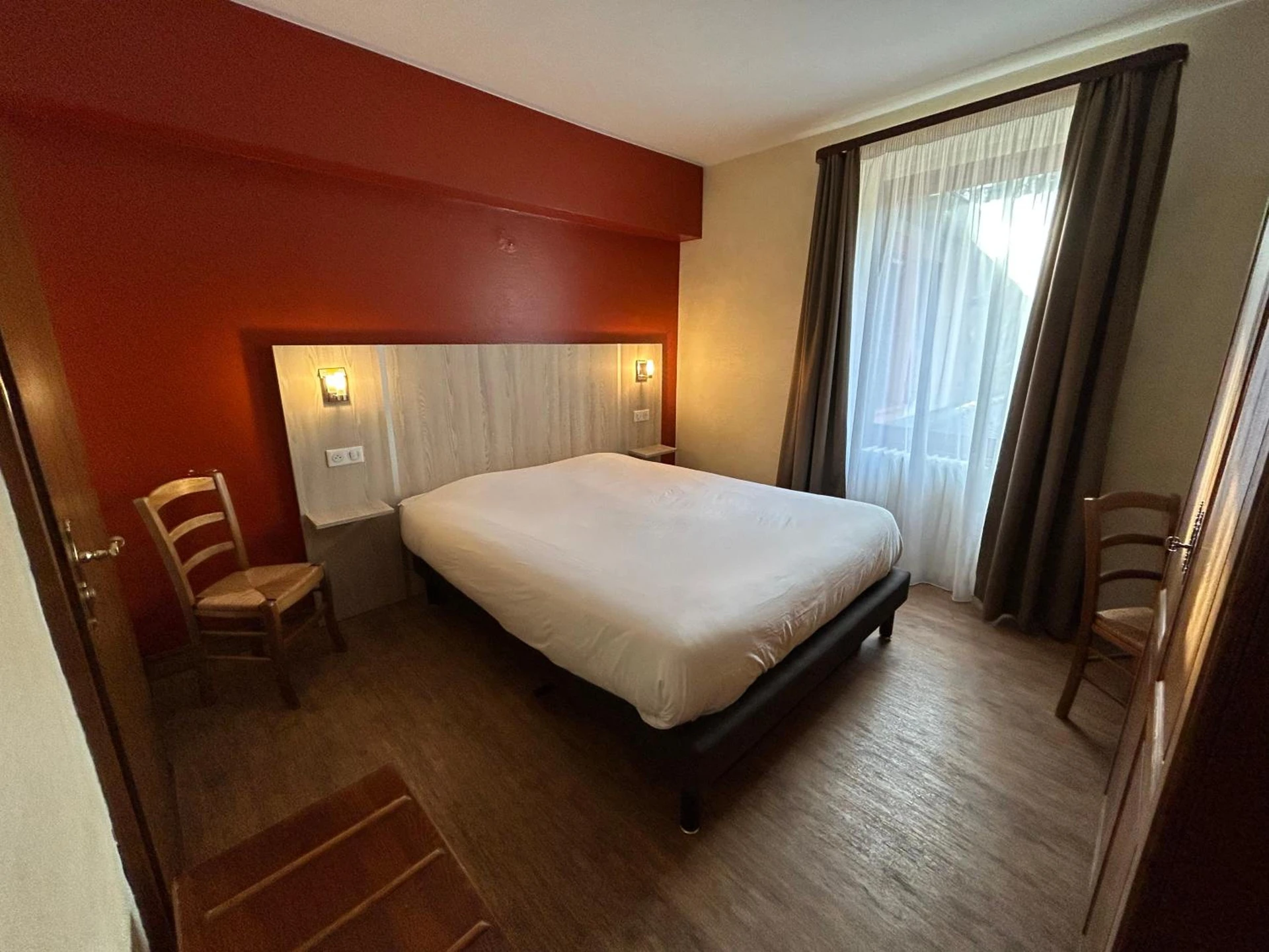 Magnifique chambre pour un séminaire d'entreprise à Auberge Des Mésanges - Meisenthal