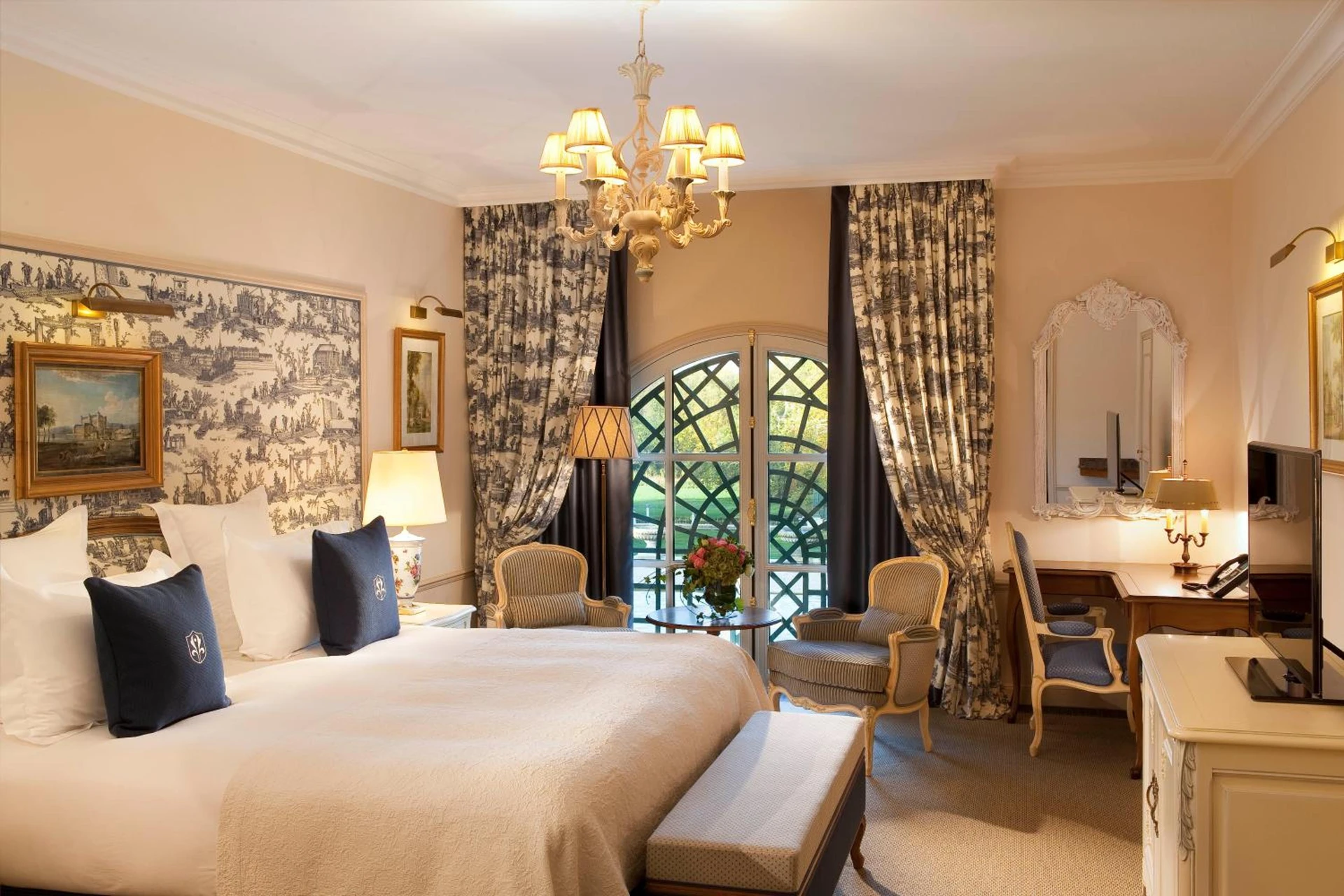 Chambre disponible pour un séminaire d'entreprise à Auberge du Jeu de Paume - Chantilly