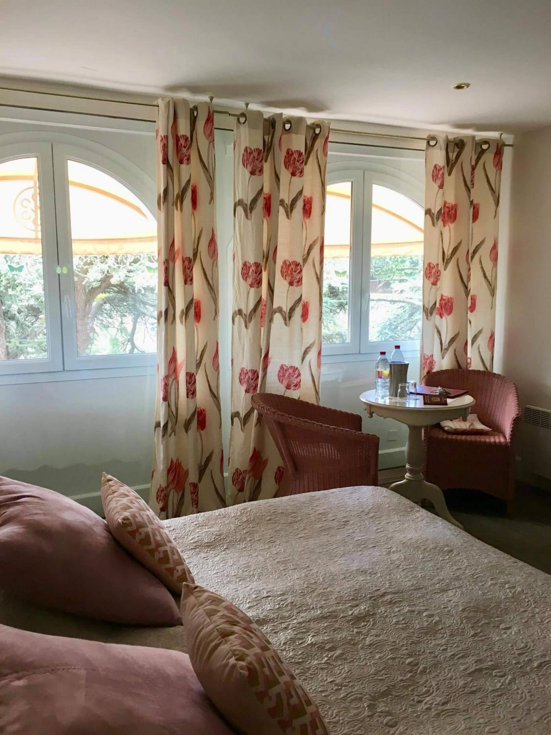 Chambre disponible pour un séminaire d'entreprise à Auberge Du Lac - Saint-Jean-de-Luz