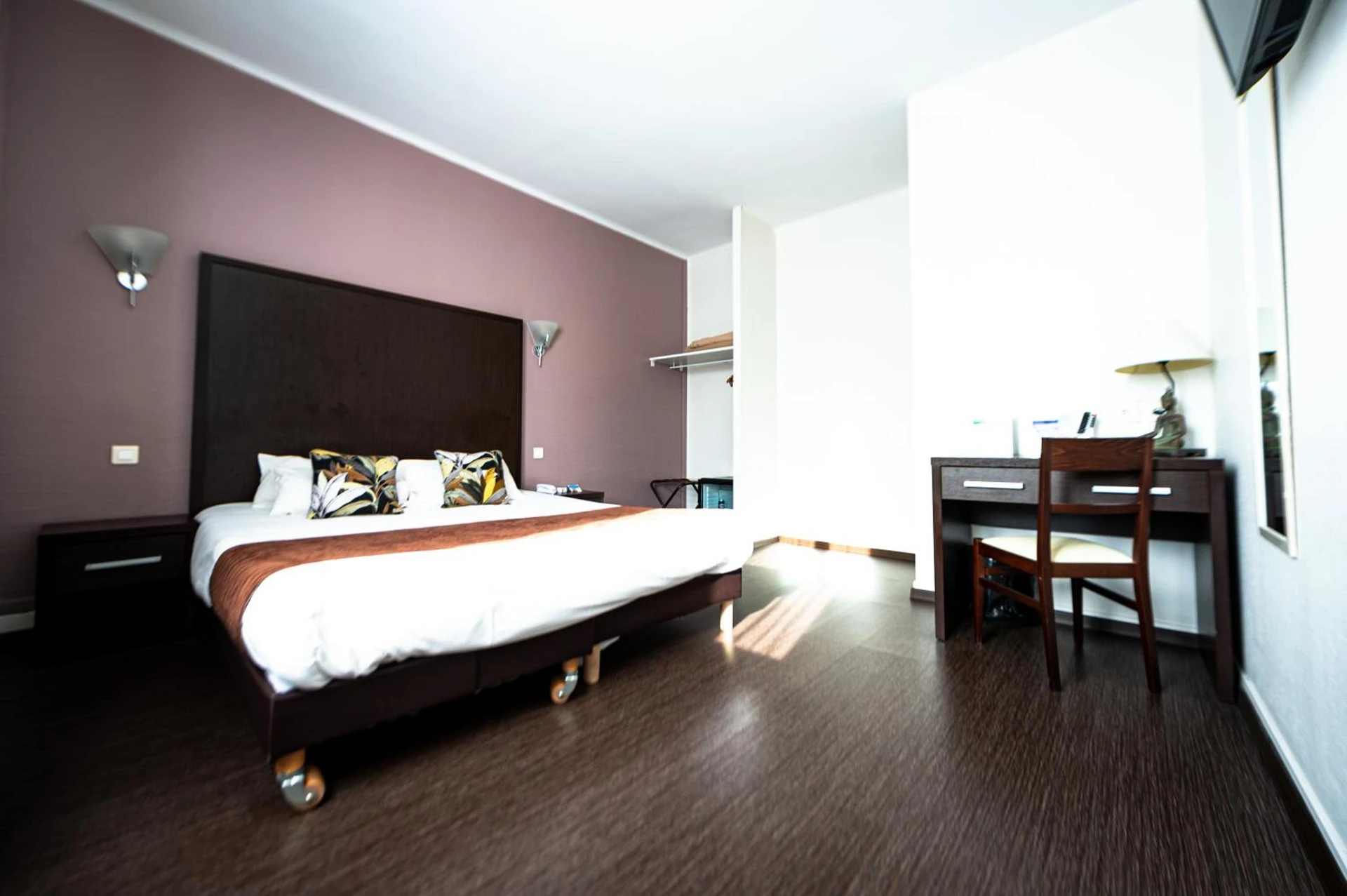 Magnifique chambre pour un séminaire d'entreprise à Brit Hotel Confort Auclair - Bayeux