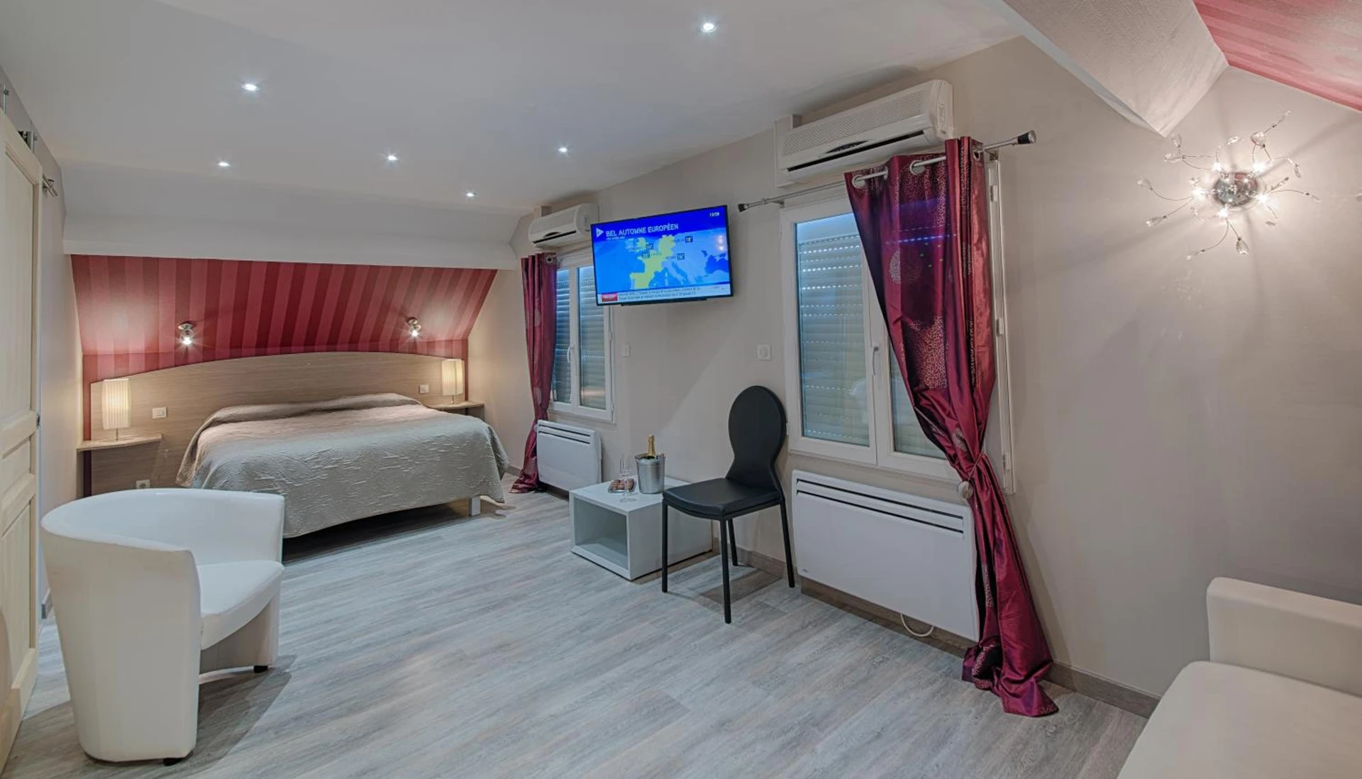Chambre disponible pour un séminaire d'entreprise à Logis Aux Maisons - Bordeaux