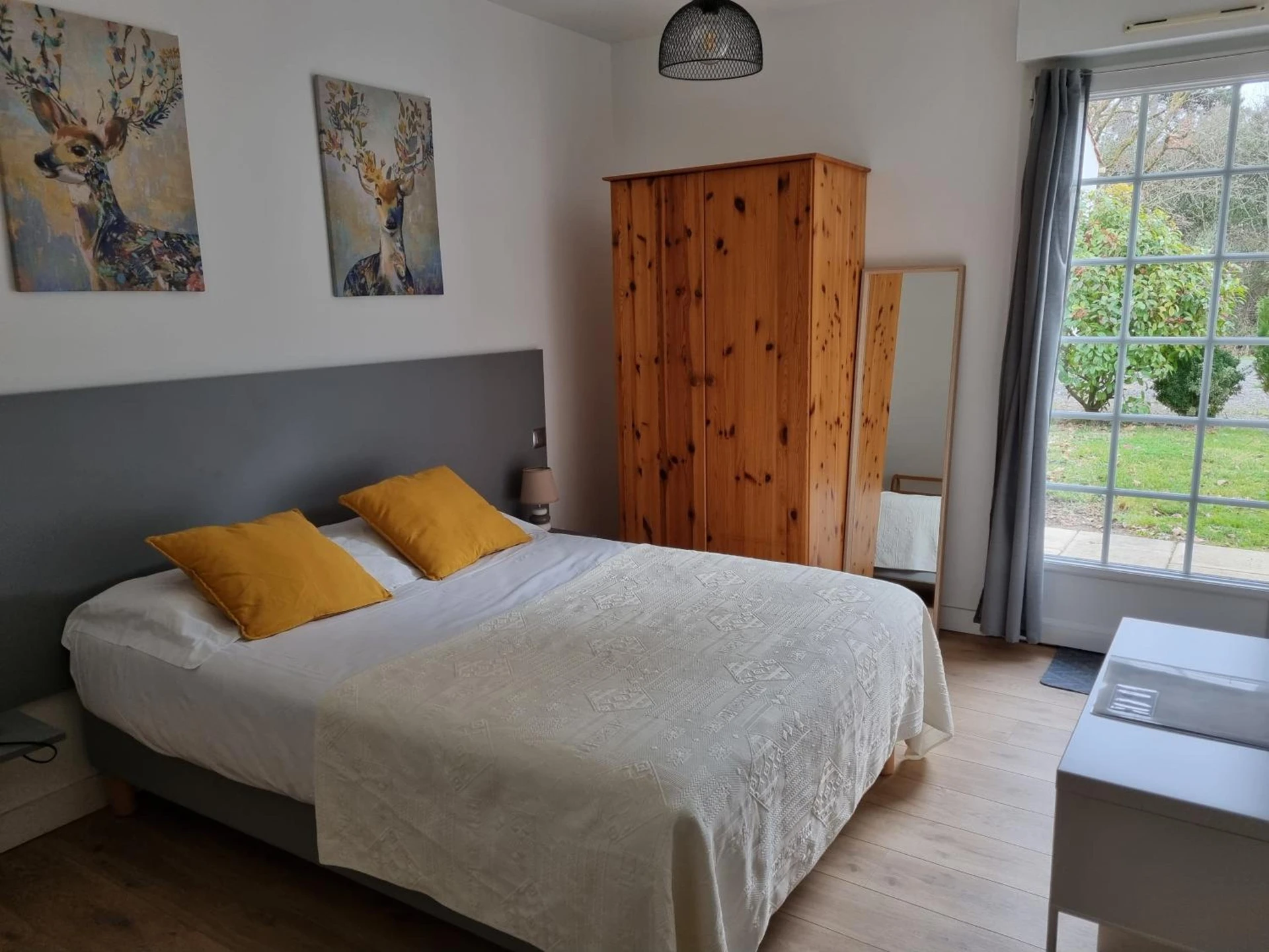 Chambre disponible pour un séminaire d'entreprise à Hotel Aux Rochers de l'Ocean - Mérignac