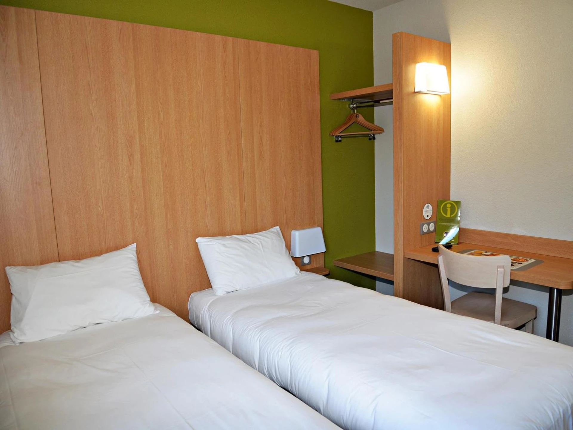 Chambre disponible pour un séminaire d'entreprise à B&B HOTEL Alès - Pôle Mécanique - Perpignan