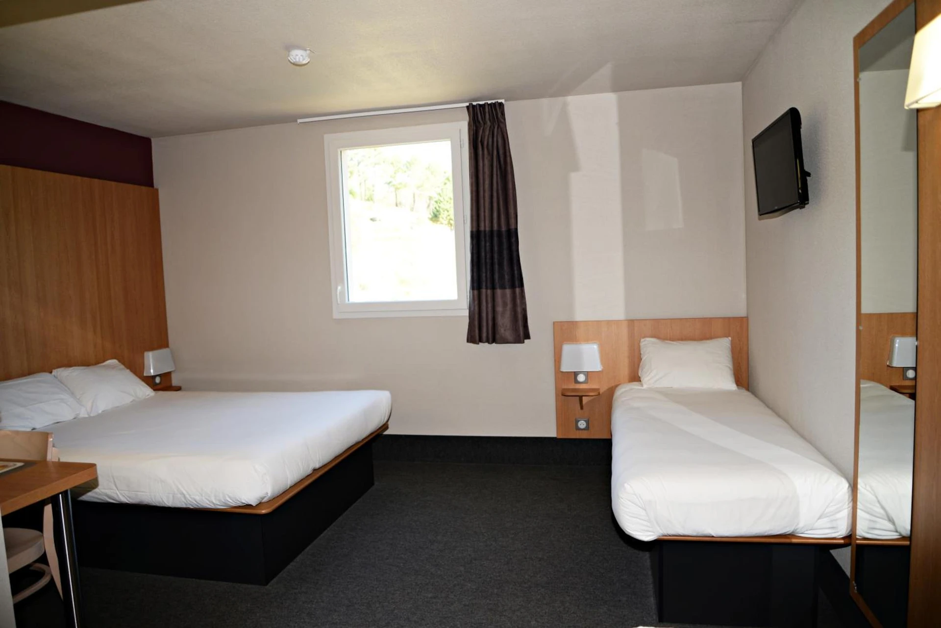 Chambre disponible pour un séminaire d'entreprise à B&B HOTEL Alès - Pôle Mécanique - Perpignan