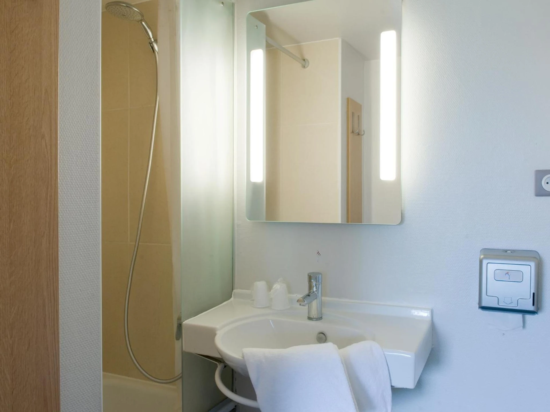 Organiser un séminaire d'entreprise : B&B HOTEL Amiens à saint-denis