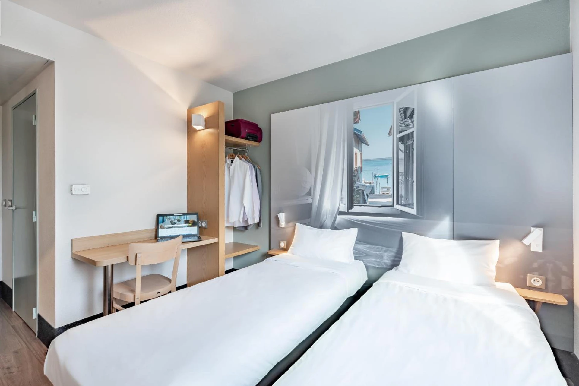 Chambre disponible pour un séminaire d'entreprise à B&B HOTEL Arcachon Gujan-Mestras - Château-Thierry