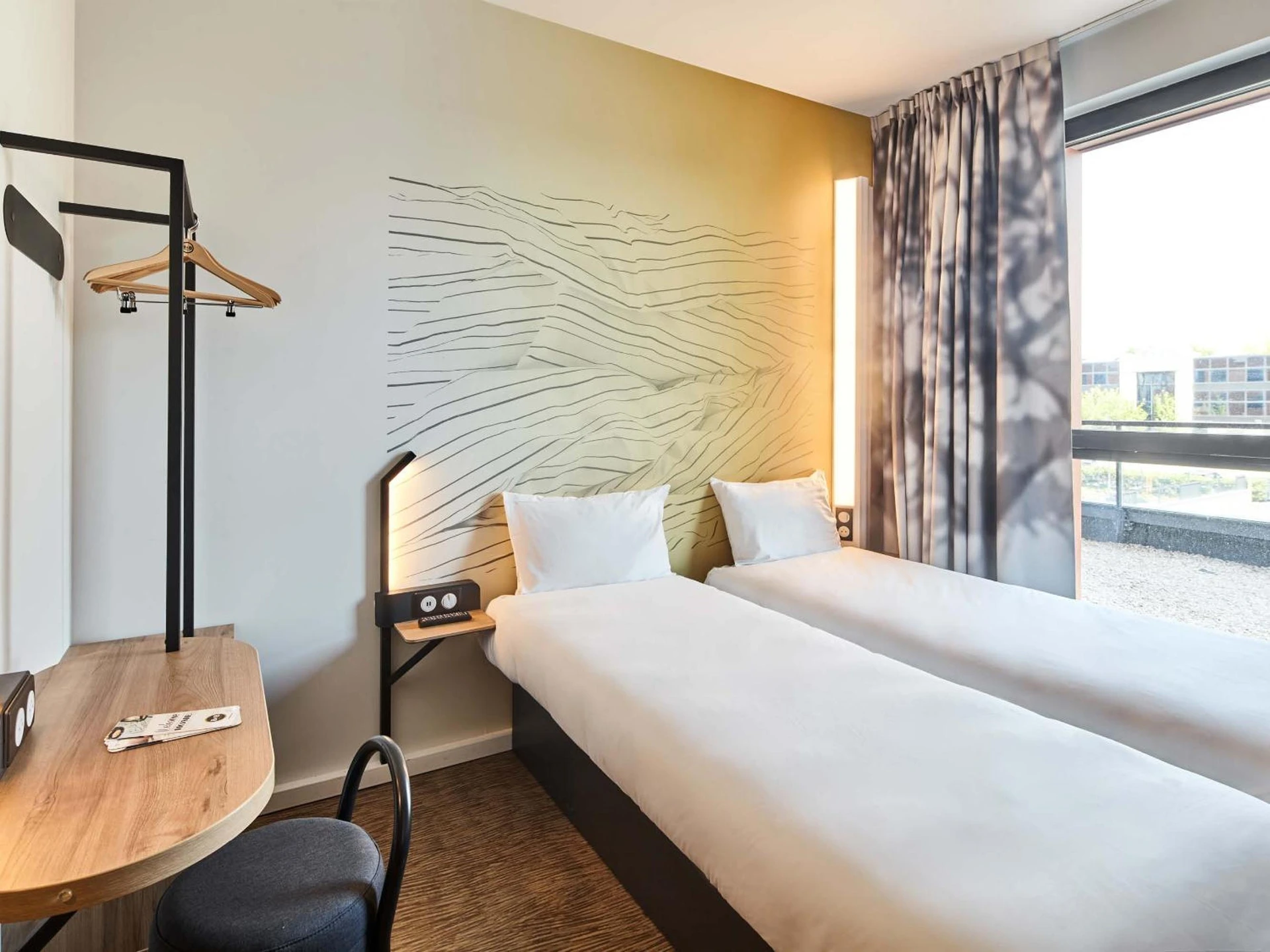 Chambre disponible pour un séminaire d'entreprise à B&B HOTEL Argenteuil - Paris