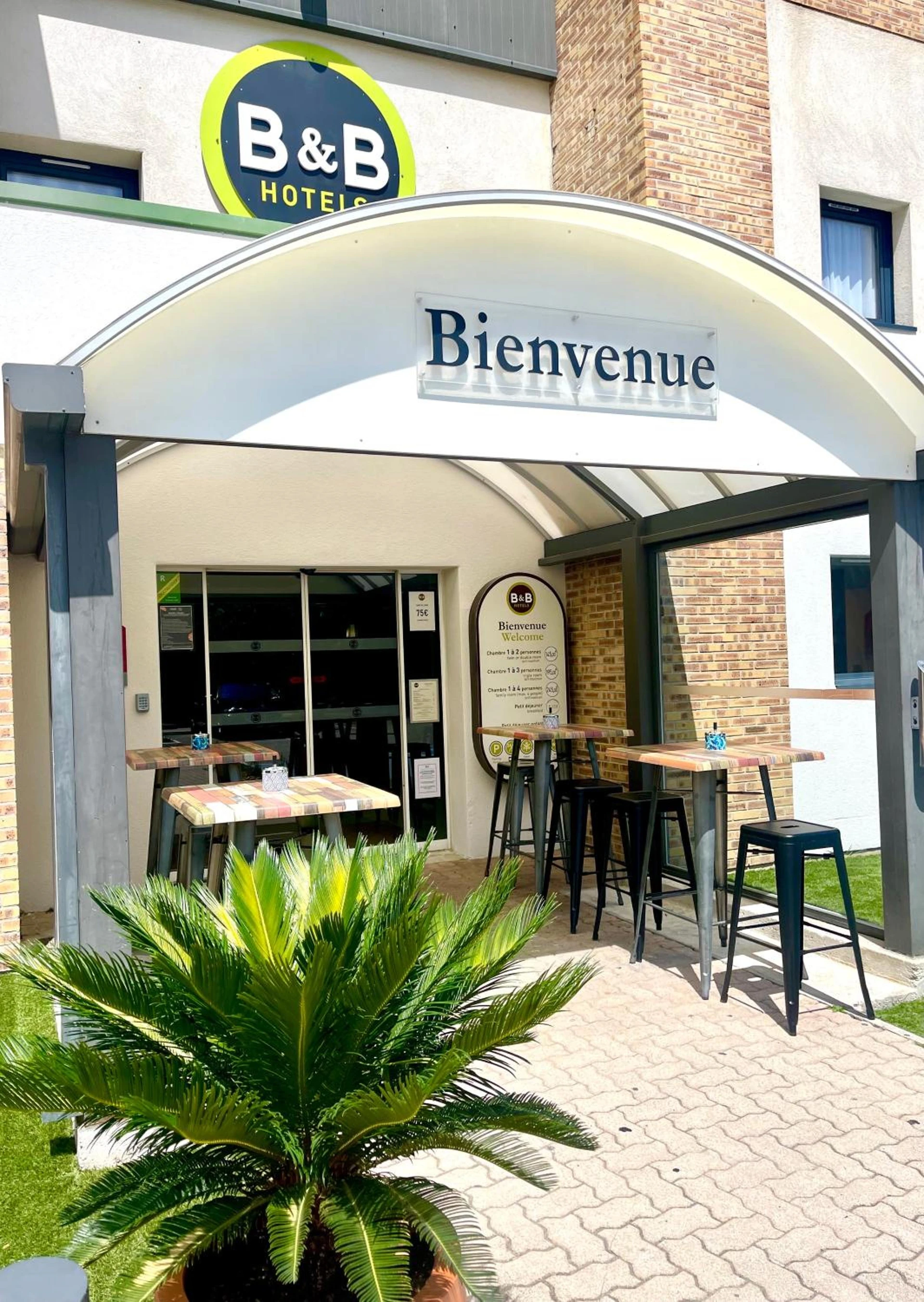 Ambiance de travail pour séminaire d'entreprise à B&B HOTEL Aubagne Gémenos - Clermont-Ferrand