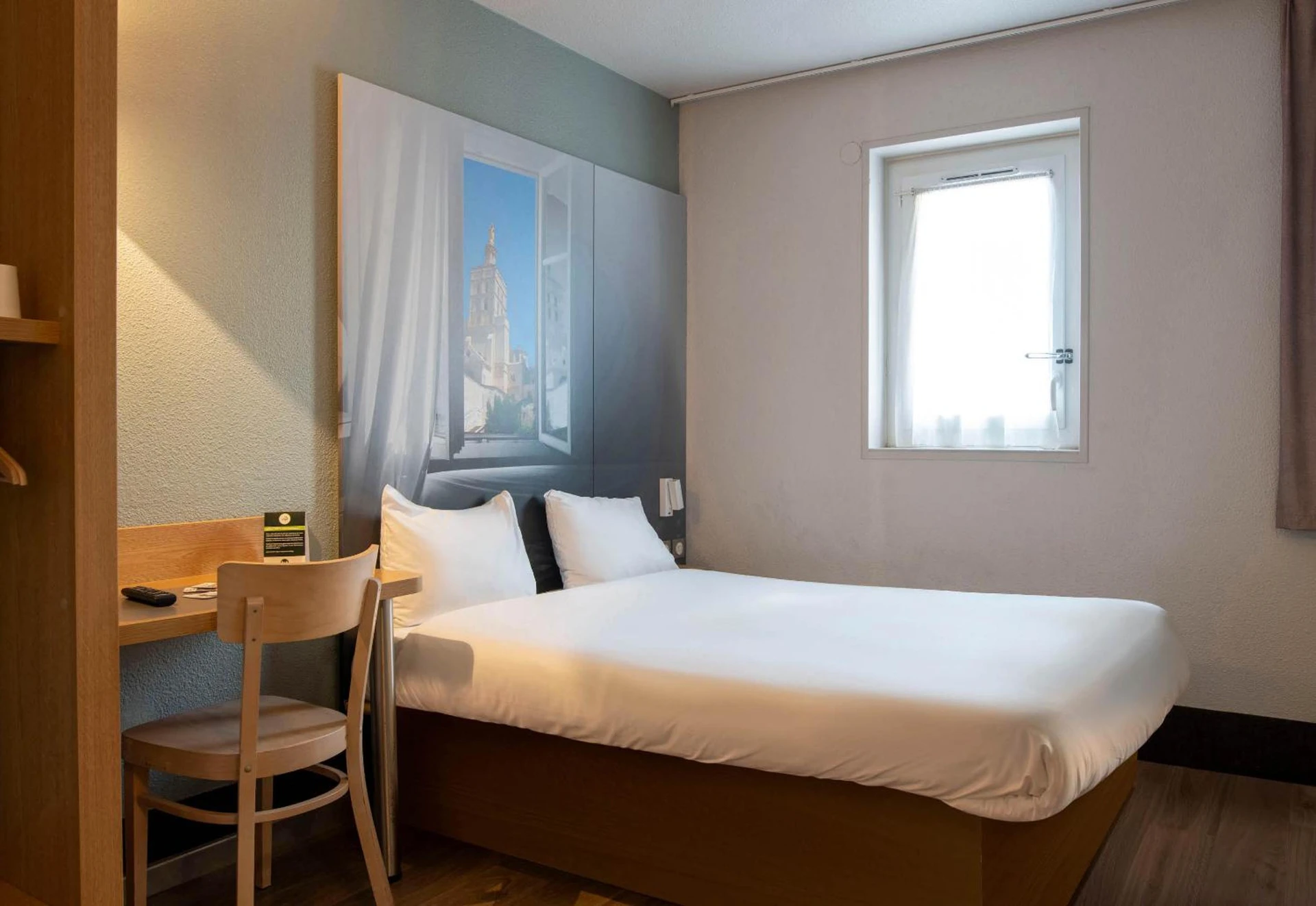 Chambre à B&B HOTEL Avignon 2 - Organiser un séminaire d'entreprise à Marseille