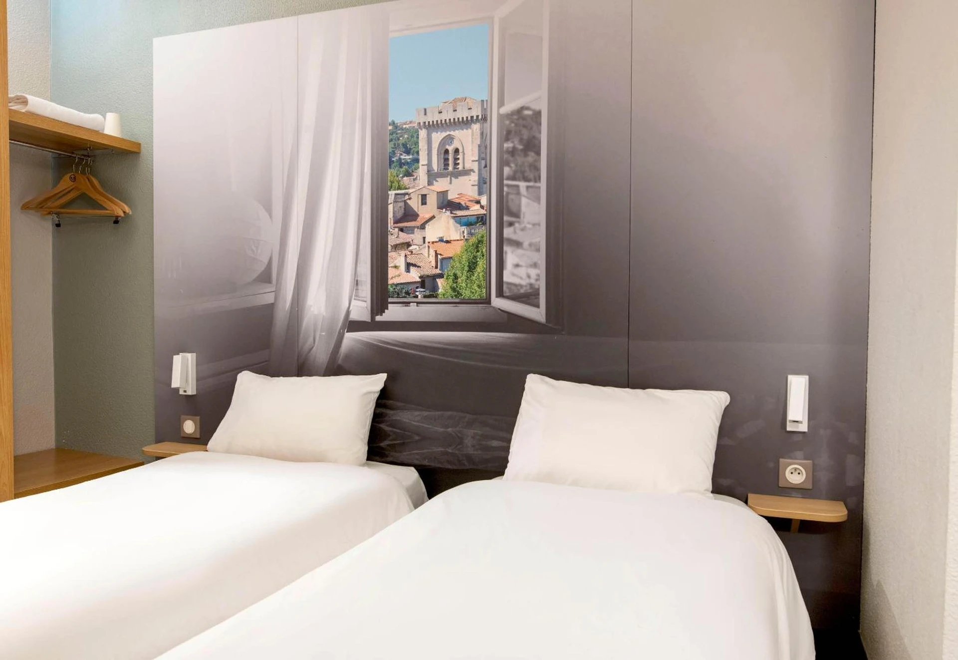 Magnifique chambre pour un séminaire d'entreprise à B&B HOTEL Avignon 2 - Marseille