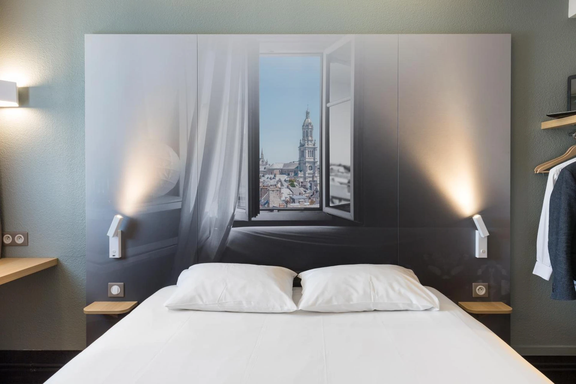Chambre disponible pour un séminaire d'entreprise à B&B HOTEL AVRANCHES Baie du Mont St-Michel - Le Val-Saint-Père