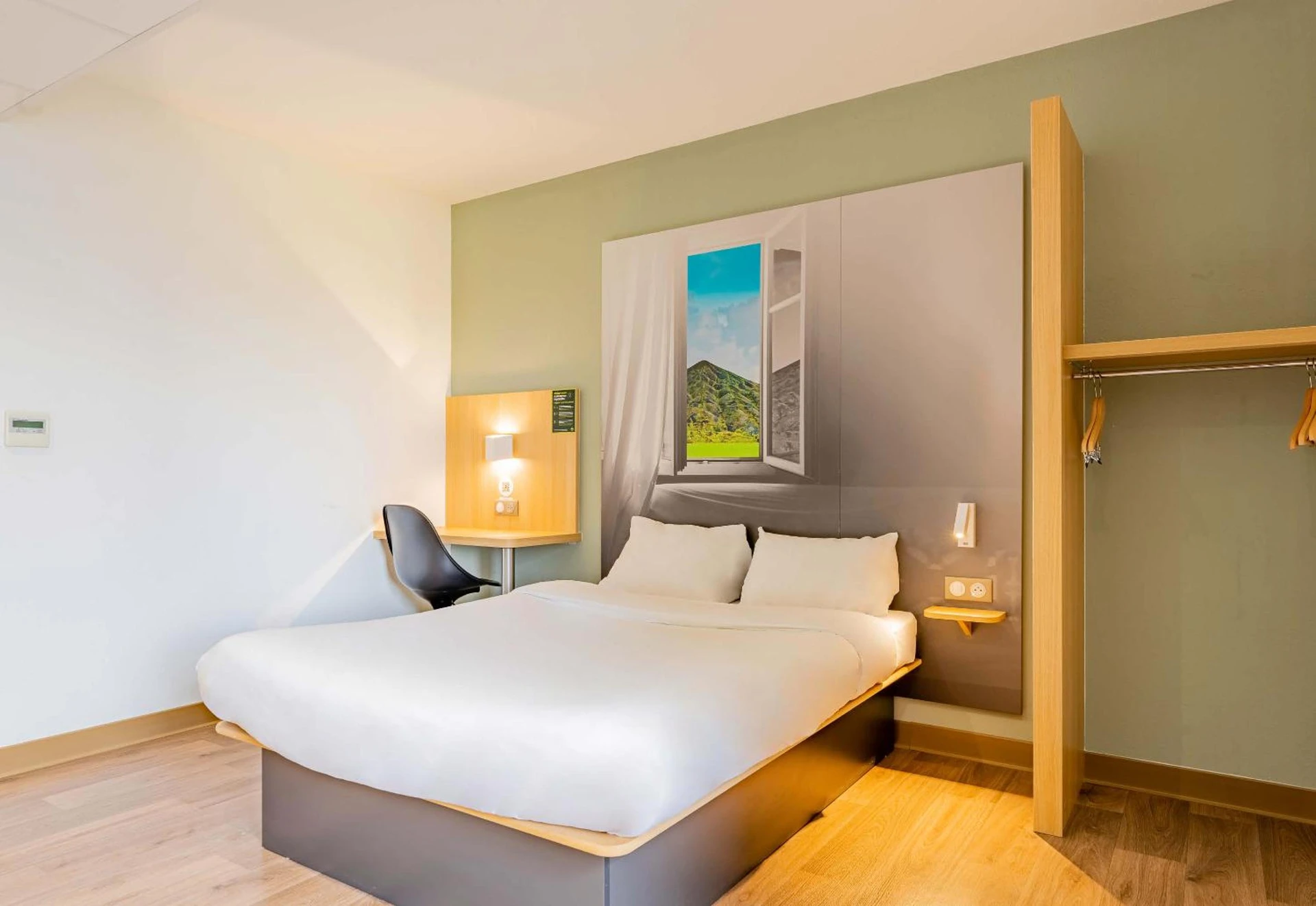 Chambre disponible pour un séminaire d'entreprise à B&B HOTEL Béthune Bruay-la-Buissière - Orgeval