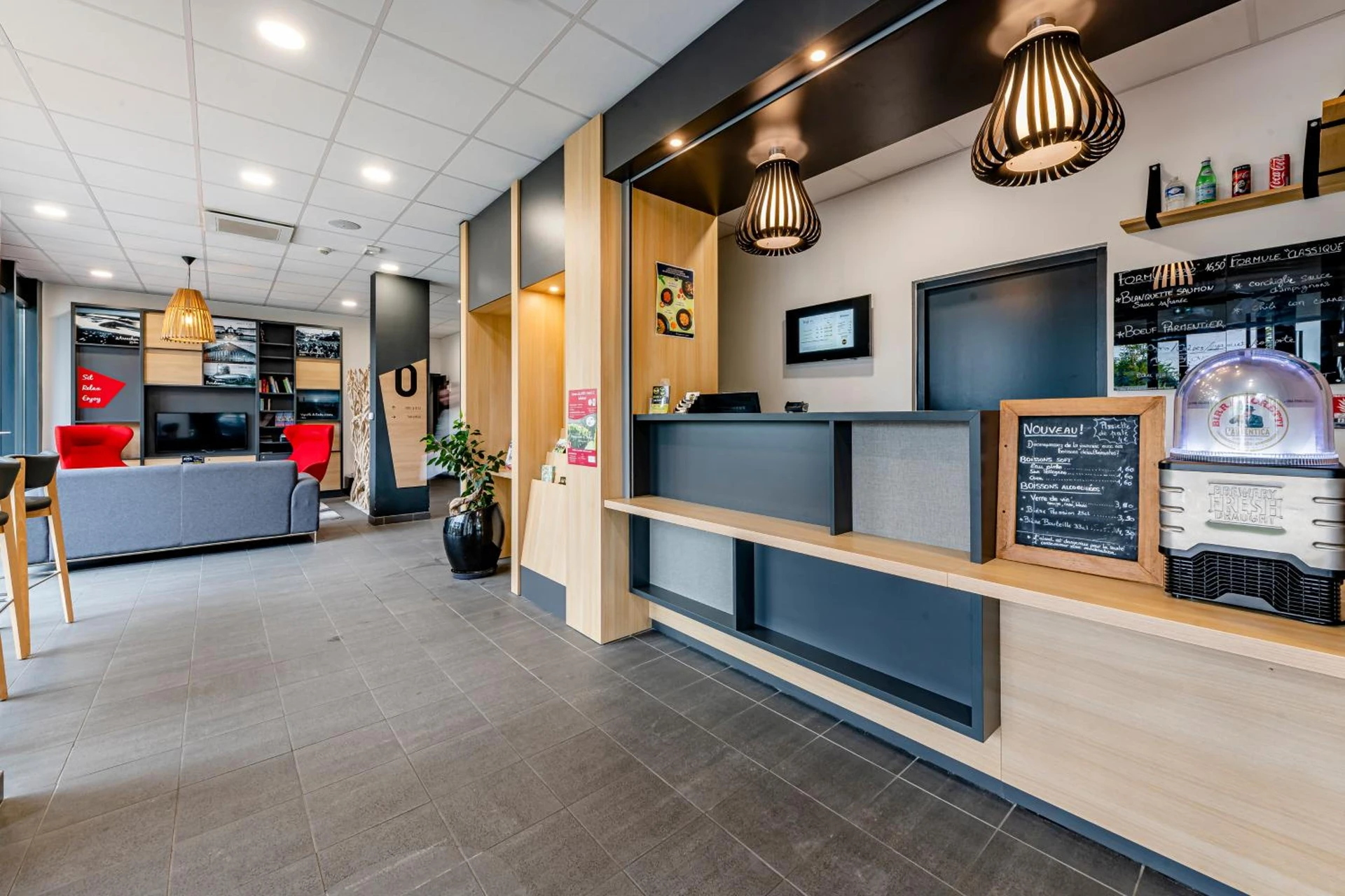 Lieu convivial pour un séminaire d'entreprise à B&B HOTEL Bordeaux Est 3 étoiles - Deauville - En savoir plus 