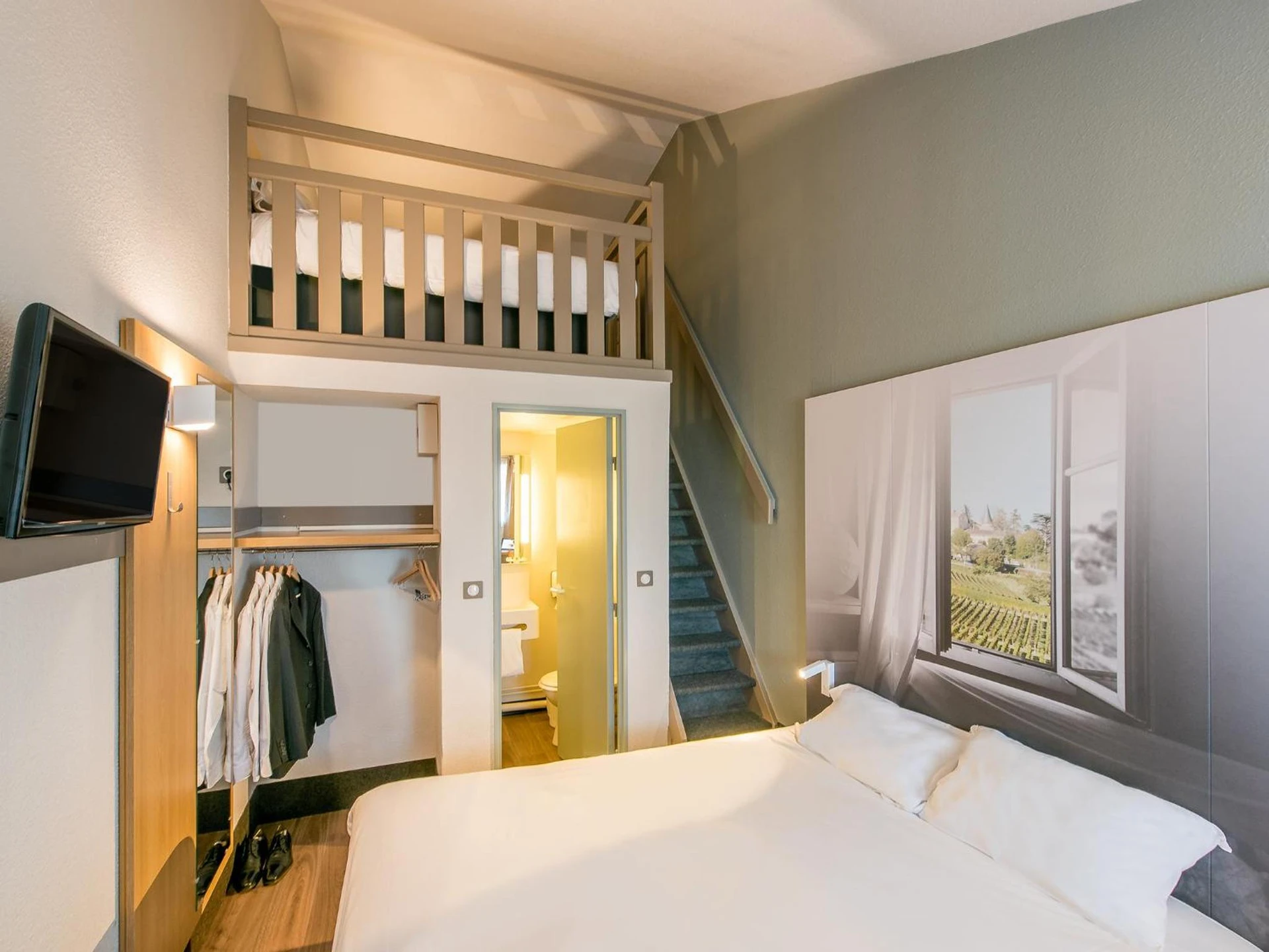 Chambre disponible pour un séminaire d'entreprise à B&B HOTEL Bordeaux Mérignac Hôtel de Ville - Saint-Étienne-du-Rouvray