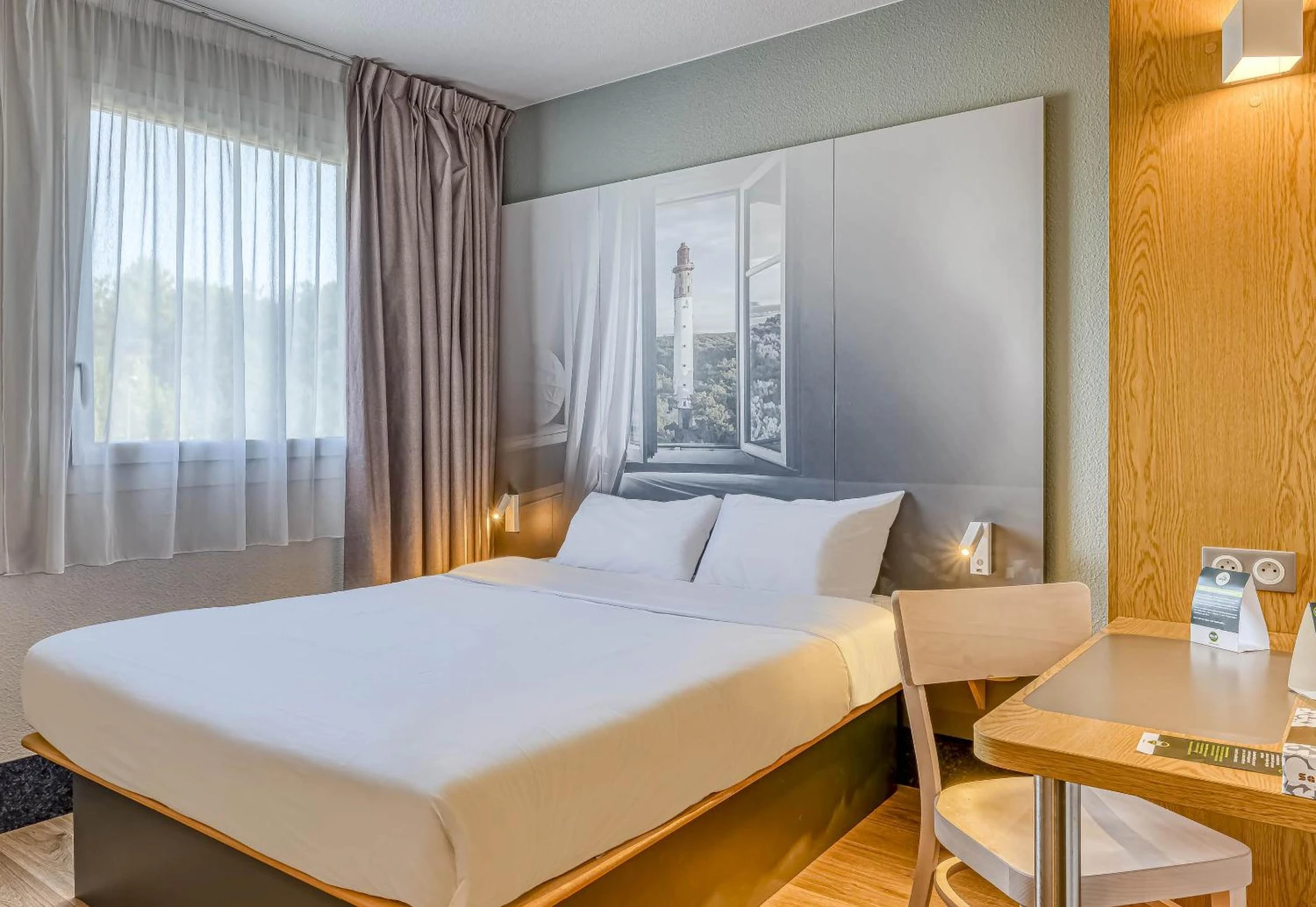 Chambre disponible pour un séminaire d'entreprise à B&B HOTEL Bordeaux Sud Mios 3 étoiles - Saint-Witz