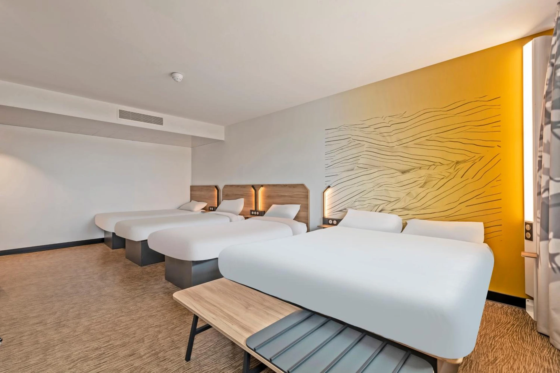 Chambre disponible pour un séminaire d'entreprise à B&B HOTEL Brest Centre Port de Commerce - Reims