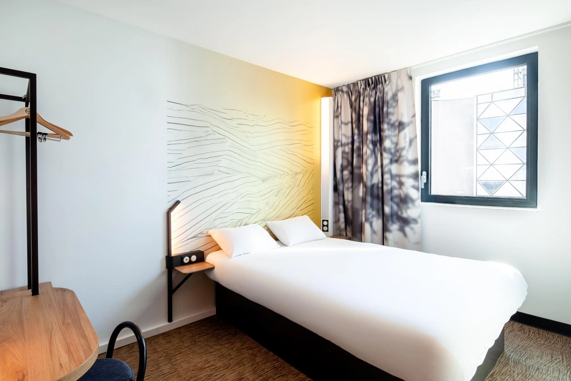 Magnifique chambre pour un séminaire d'entreprise à B&B HOTEL Brest Centre Port de Commerce - Reims