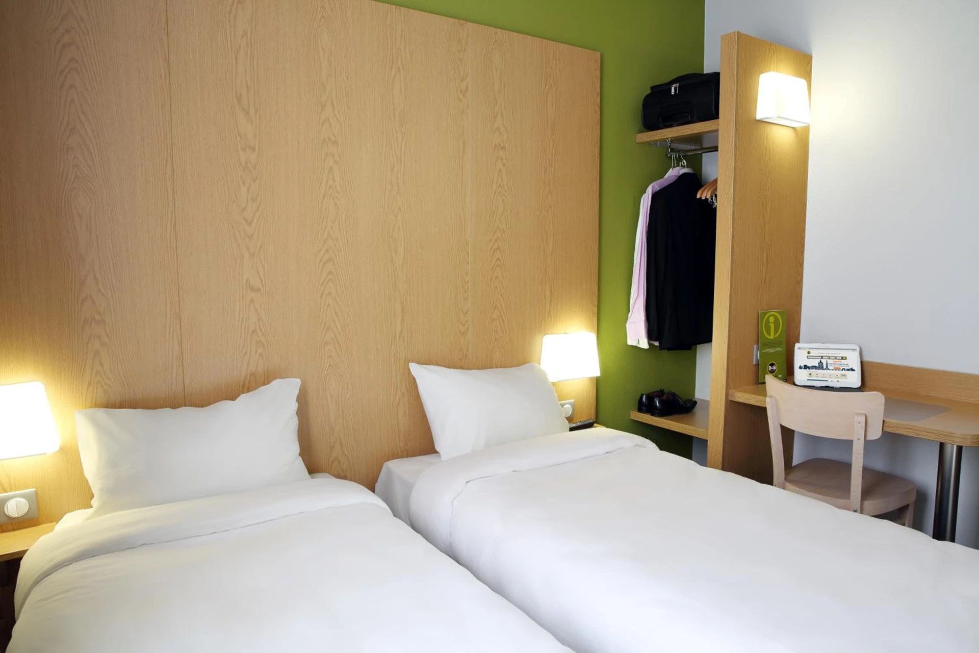 Chambre disponible pour un séminaire d'entreprise à B&B HOTEL Brive-la-Gaillarde - Chasseneuil-du-Poitou