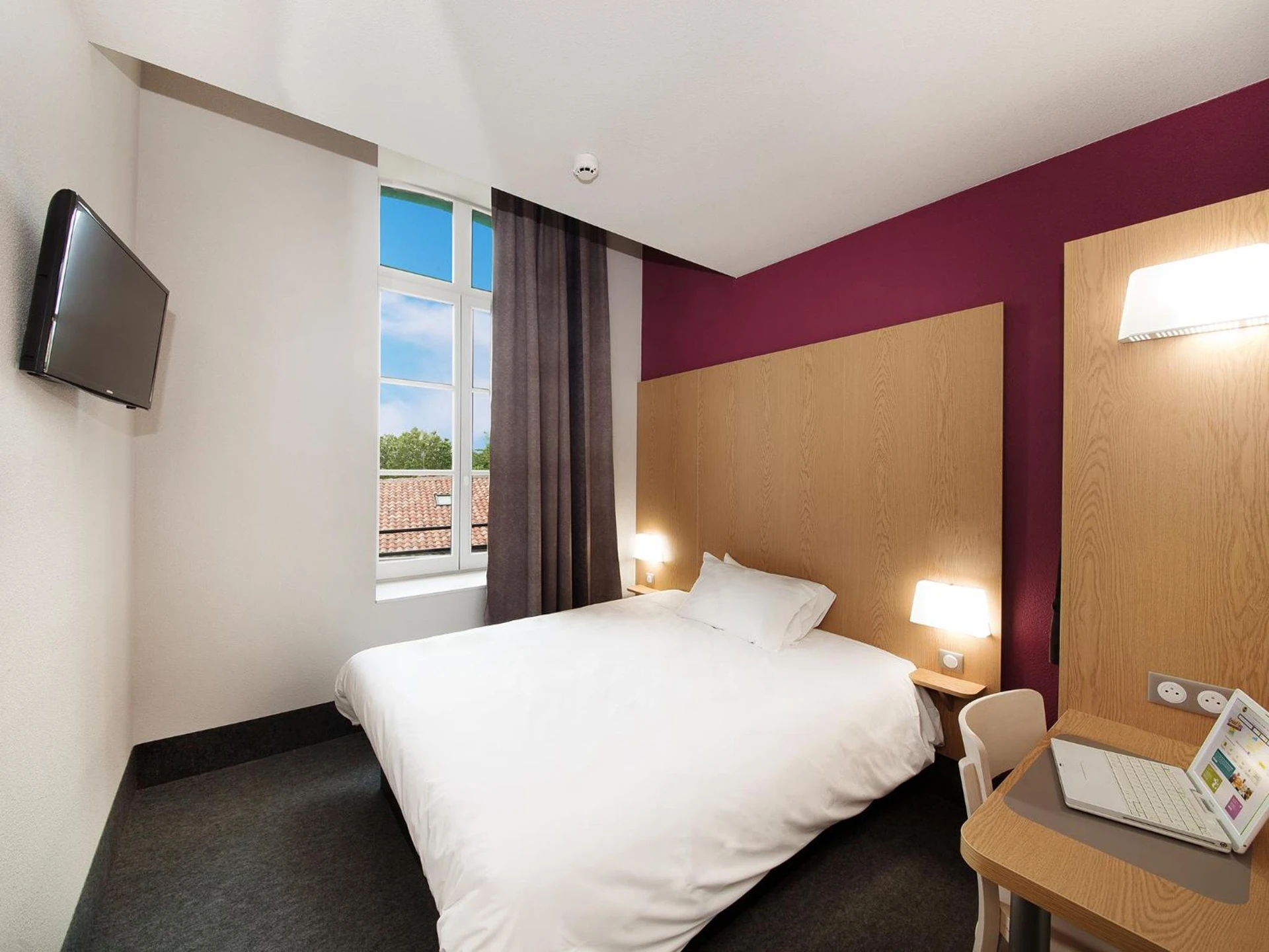Chambre disponible pour un séminaire d'entreprise à B&B HOTEL Castres Centre Gambetta - Castres