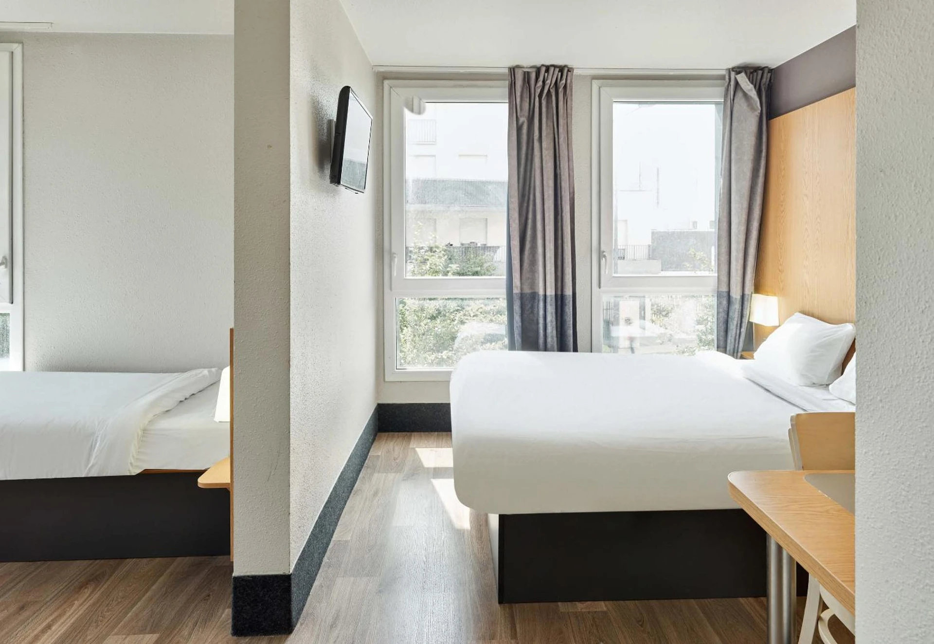 Chambre disponible pour un séminaire d'entreprise à B&B HOTEL Orly Chevilly Marché International - Chevilly-Larue