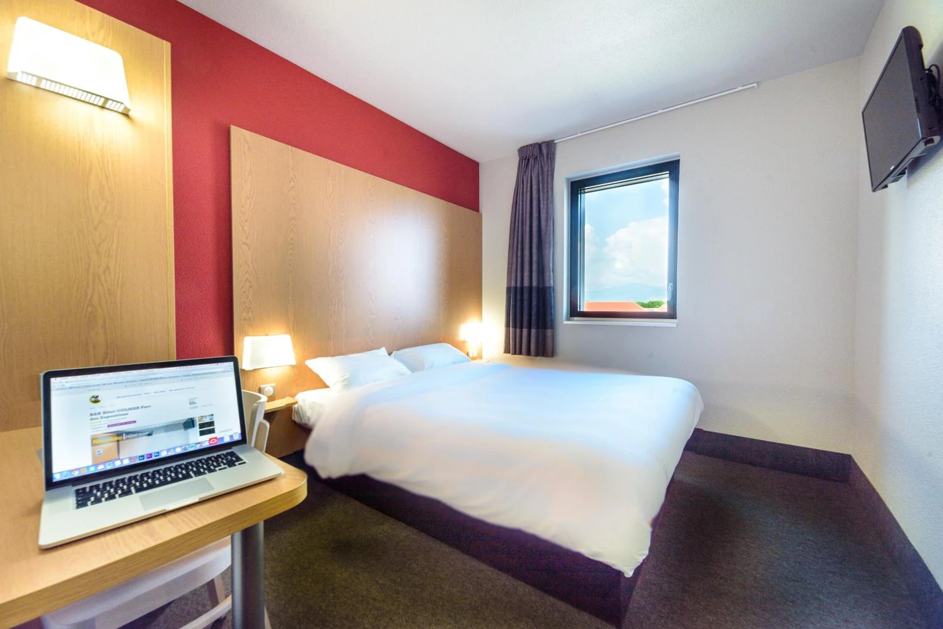 Chambre à B&B HOTEL Colmar Expo - Organiser un séminaire d'entreprise à Colmar