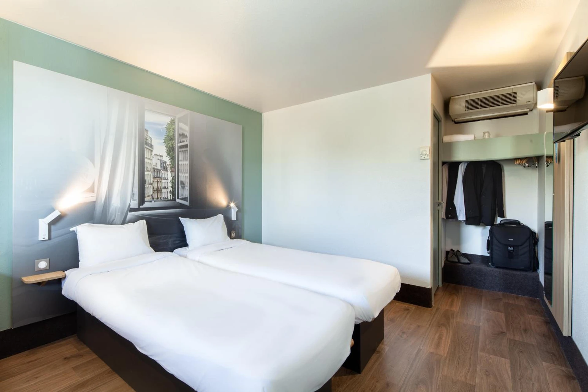 Lieu convivial pour un séminaire d'entreprise à B&B HOTEL Corbeil-Essonnes - Paris - En savoir plus 