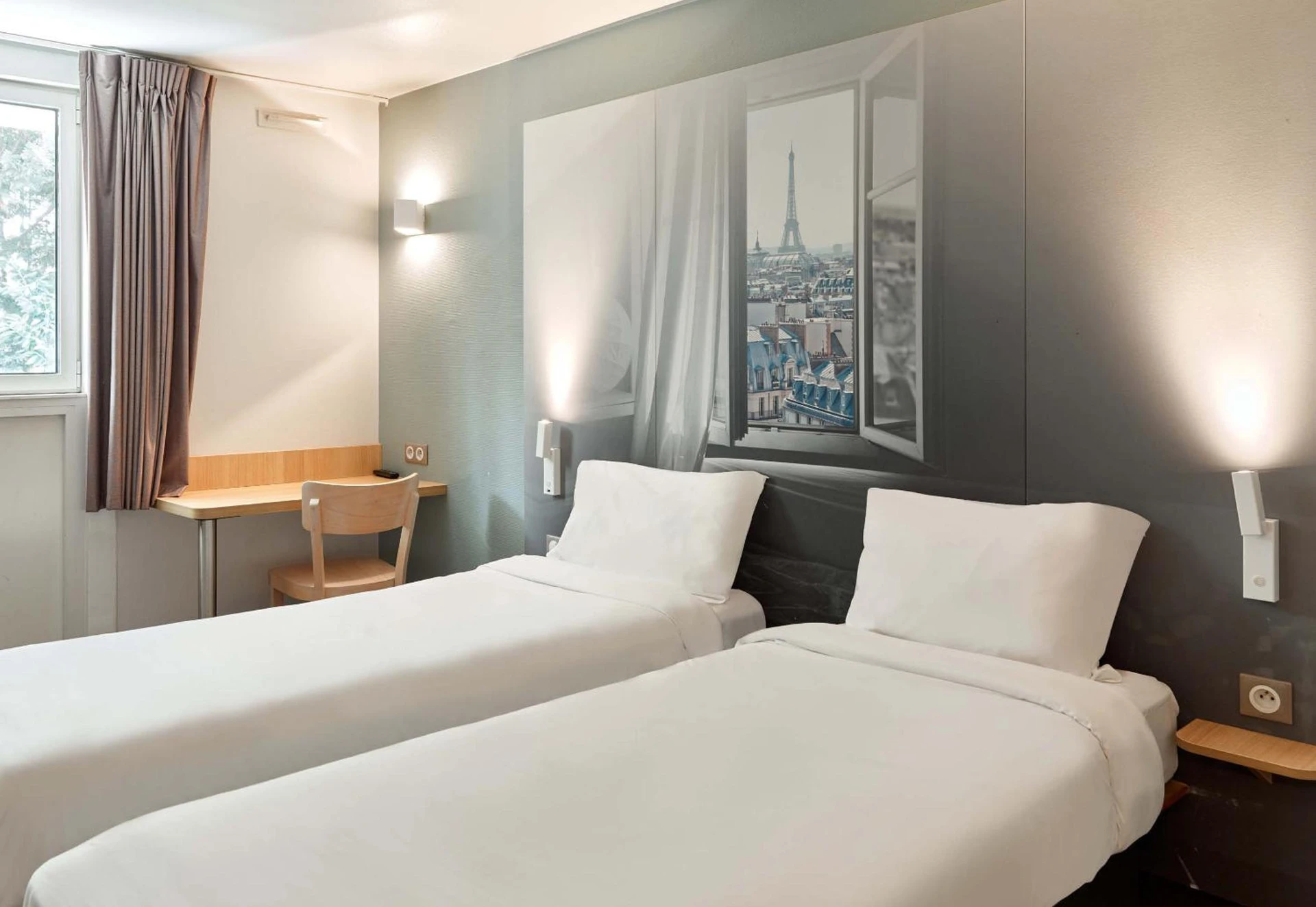 Chambre disponible pour un séminaire d'entreprise à B&B HOTEL Corbeil-Essonnes - Paris