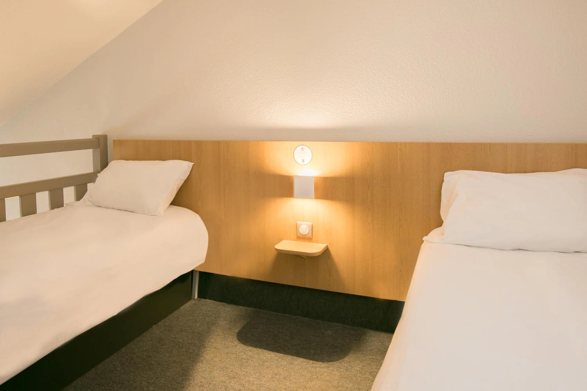Chambre disponible pour un séminaire d'entreprise à B&B HOTEL Dieppe - Le Kremlin-Bicêtre