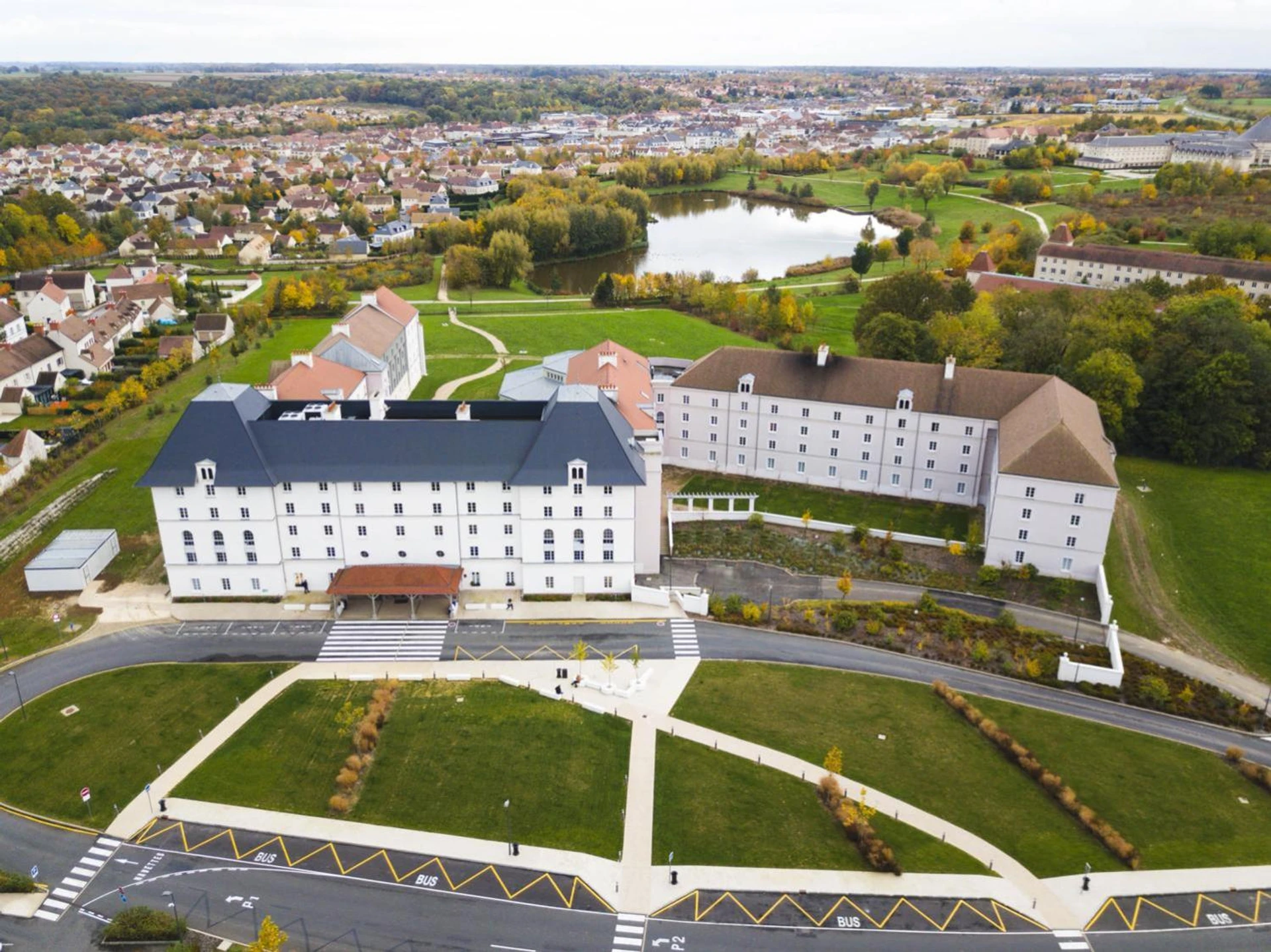 Espaces de team building à B&B HOTEL près de Disneyland Paris - Organiser un séminaire d'entreprise à Hendaye