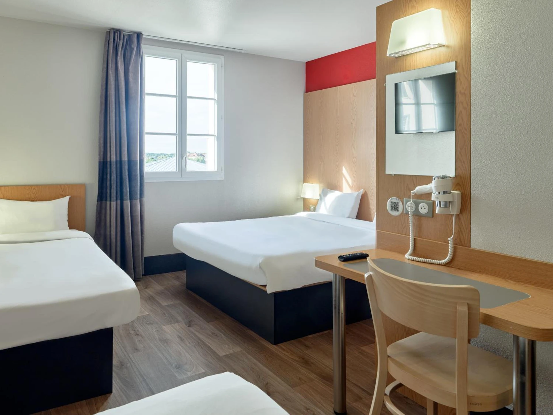 Chambre disponible pour un séminaire d'entreprise à B&B HOTEL près de Disneyland Paris - Hendaye