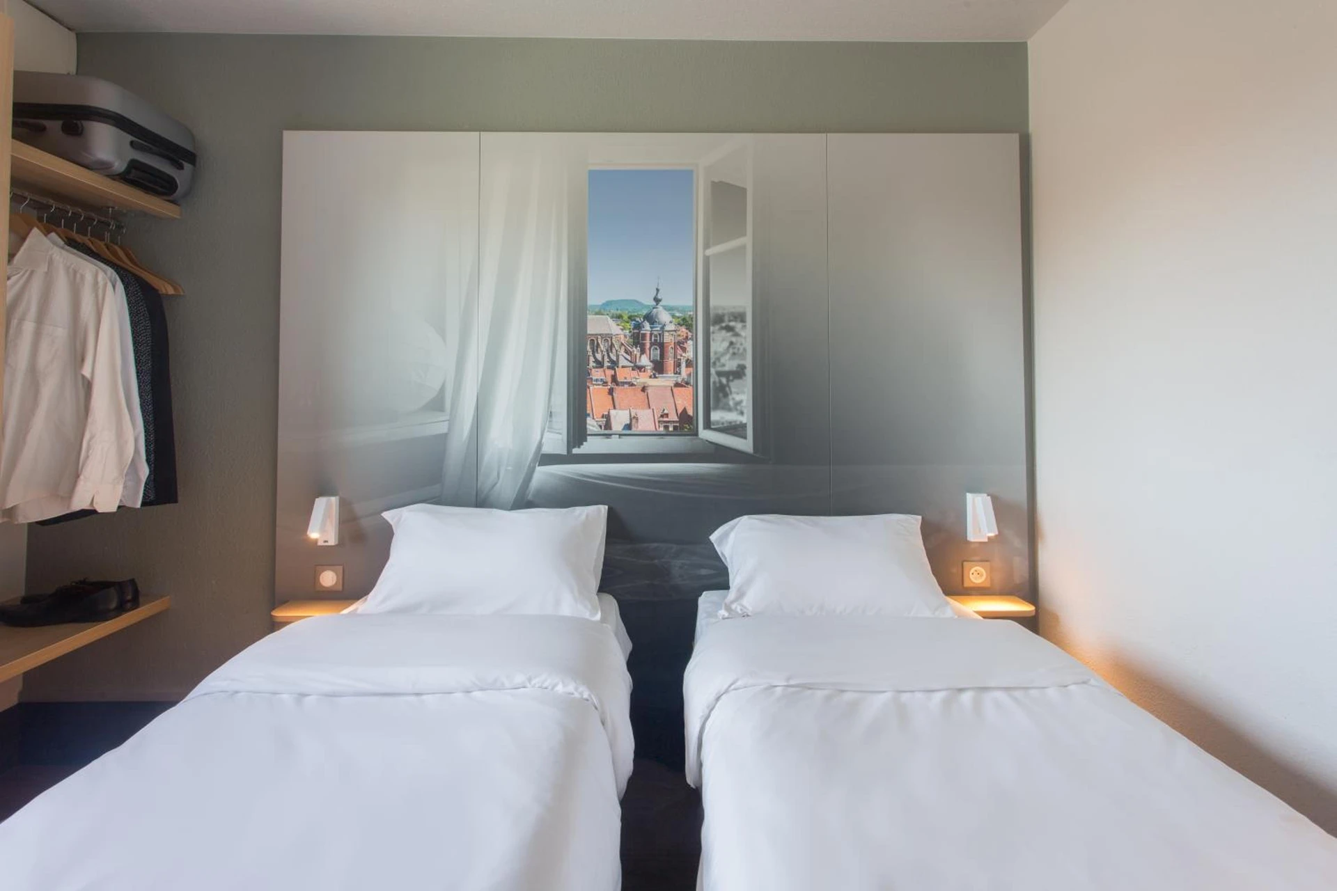 Chambre disponible pour un séminaire d'entreprise à B&B HOTEL Douai Parc Des Expos Cuincy - Rungis