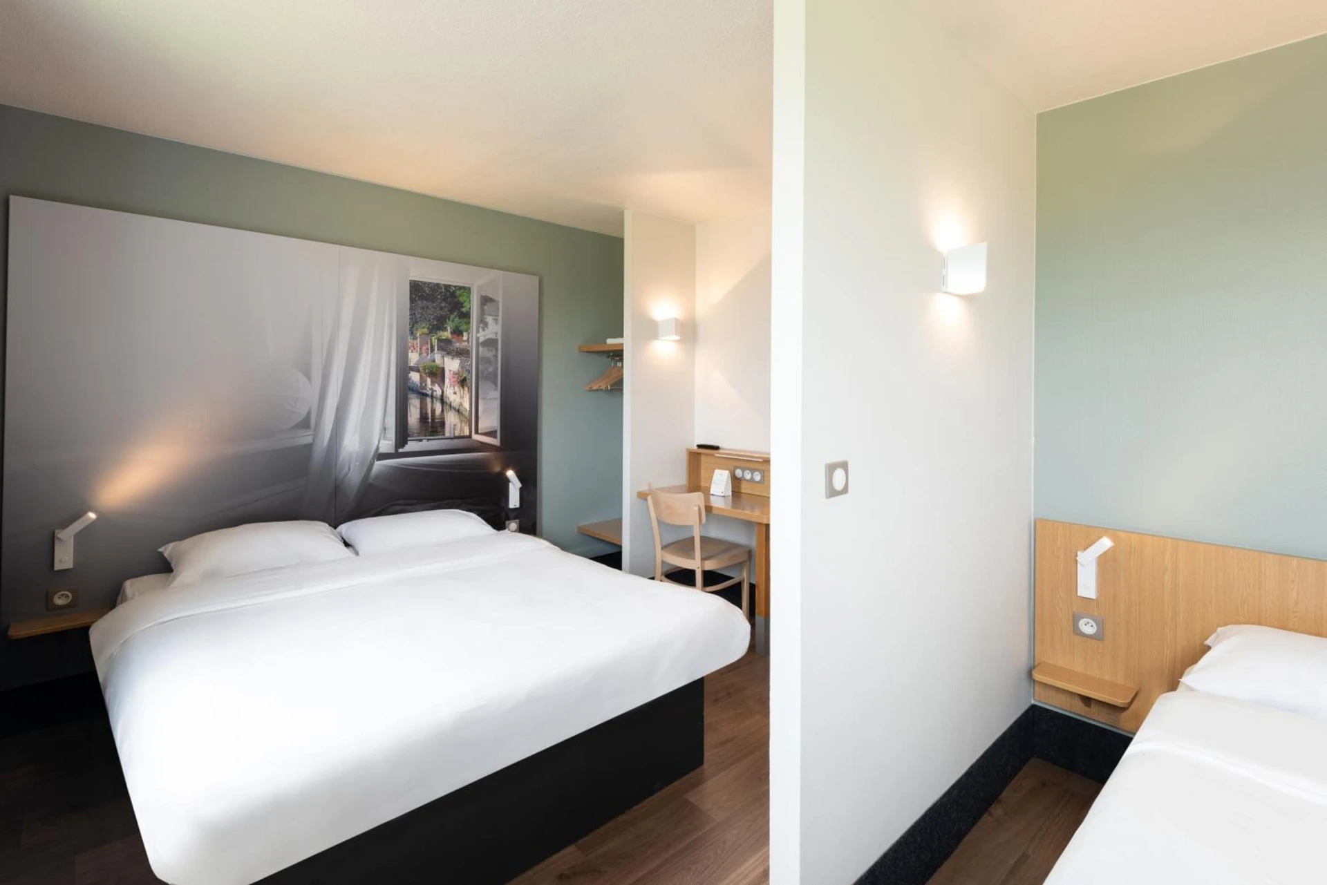 Chambre disponible pour un séminaire d'entreprise à B&B HOTEL Evreux - Évreux