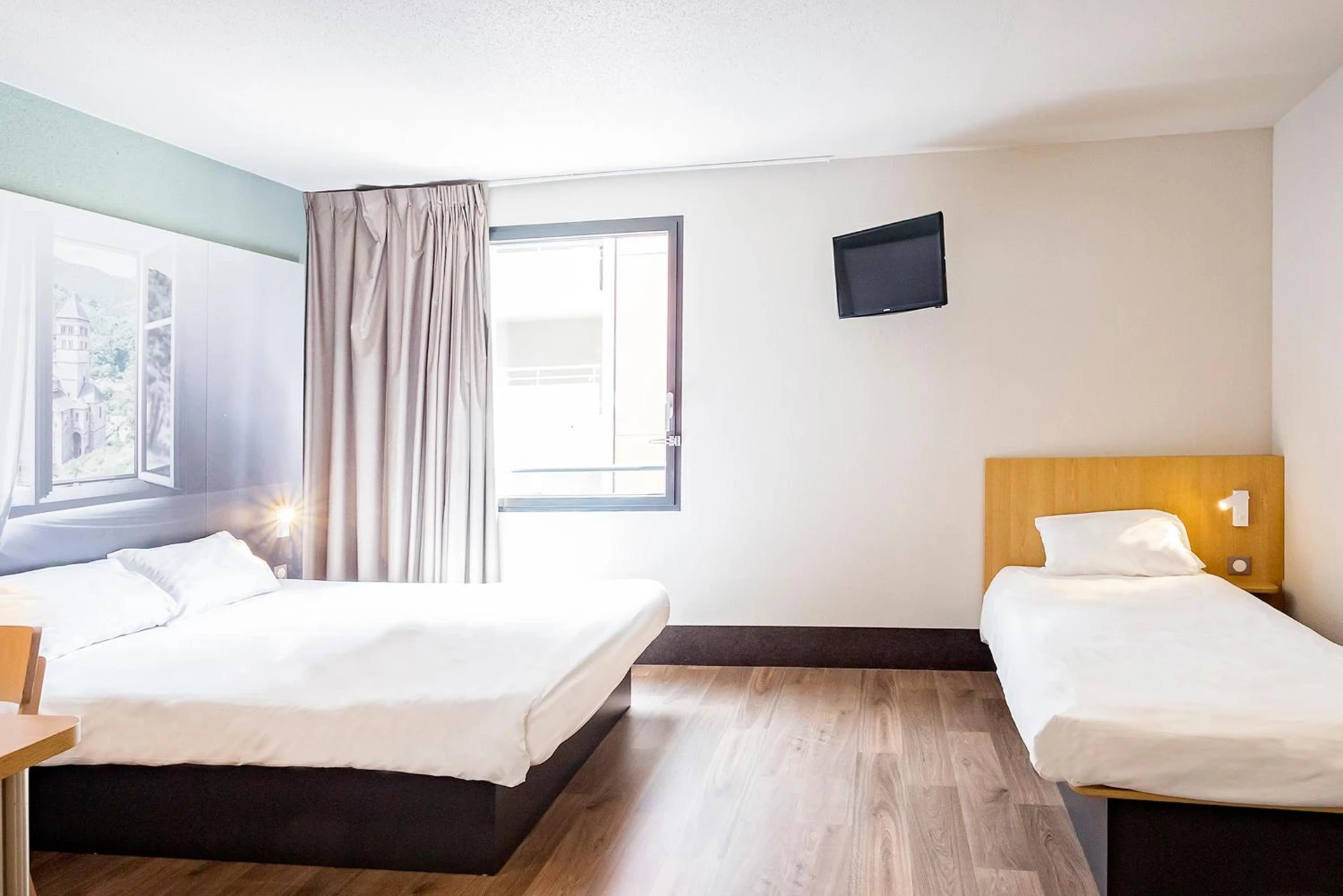 Chambre disponible pour un séminaire d'entreprise à B&B HOTEL FREJUS Puget-sur-Argens - Fréjus