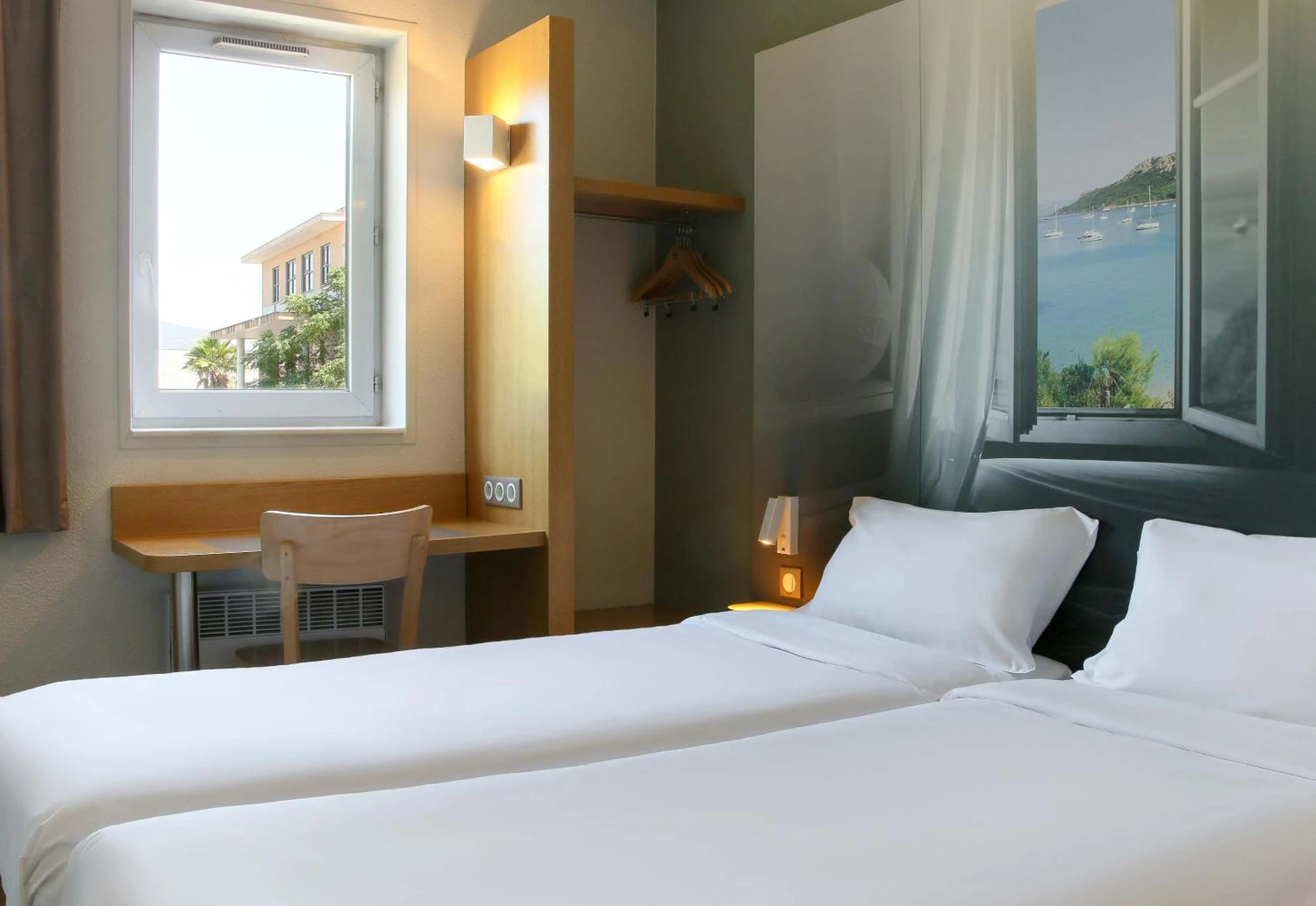 Chambre disponible pour un séminaire d'entreprise à B&B HOTEL Fréjus Roquebrune-sur-Argens - Roquebrune-sur Argens