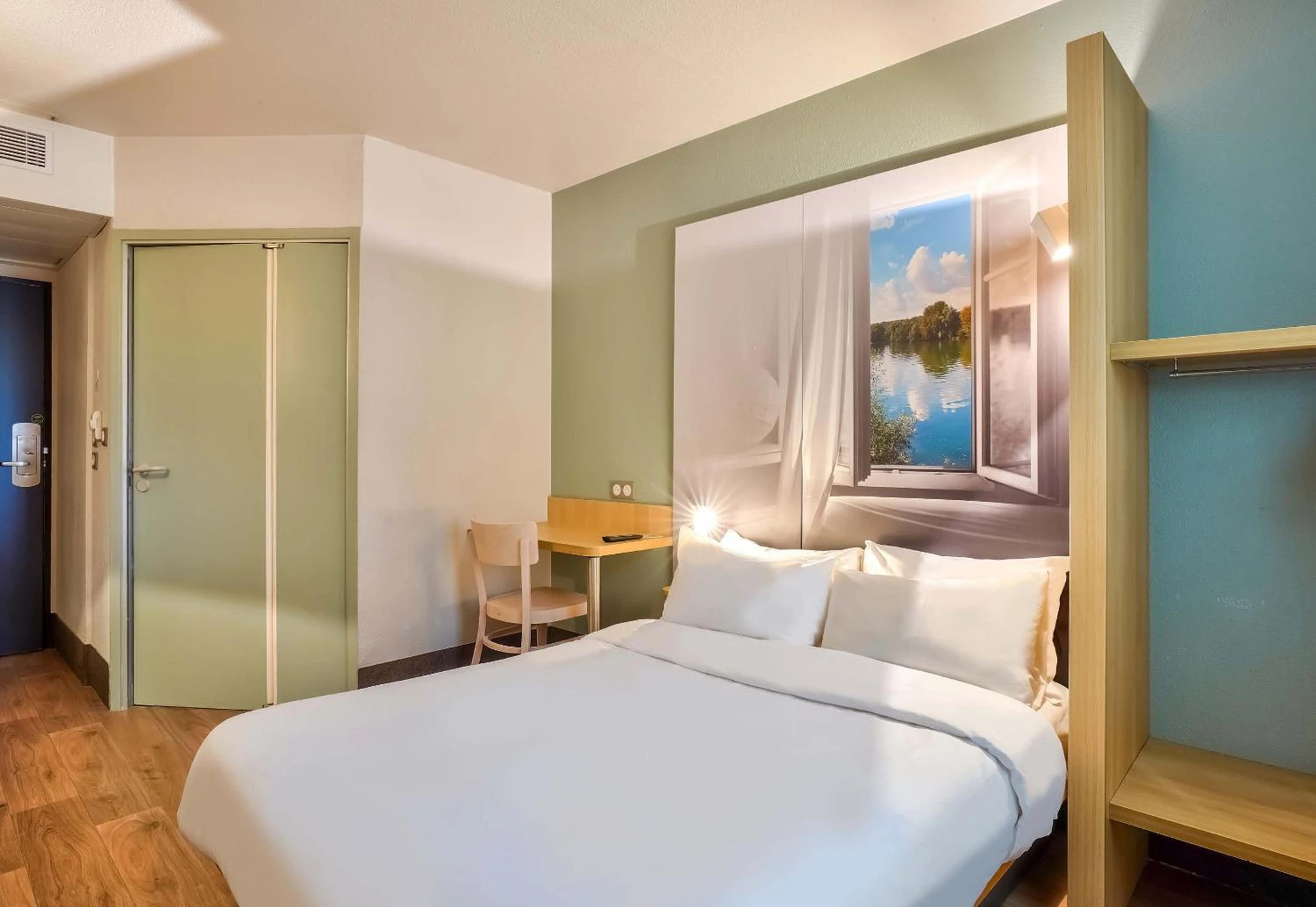 Chambre disponible pour un séminaire d'entreprise à B&B HOTEL Goussainville CDG - Goussainville