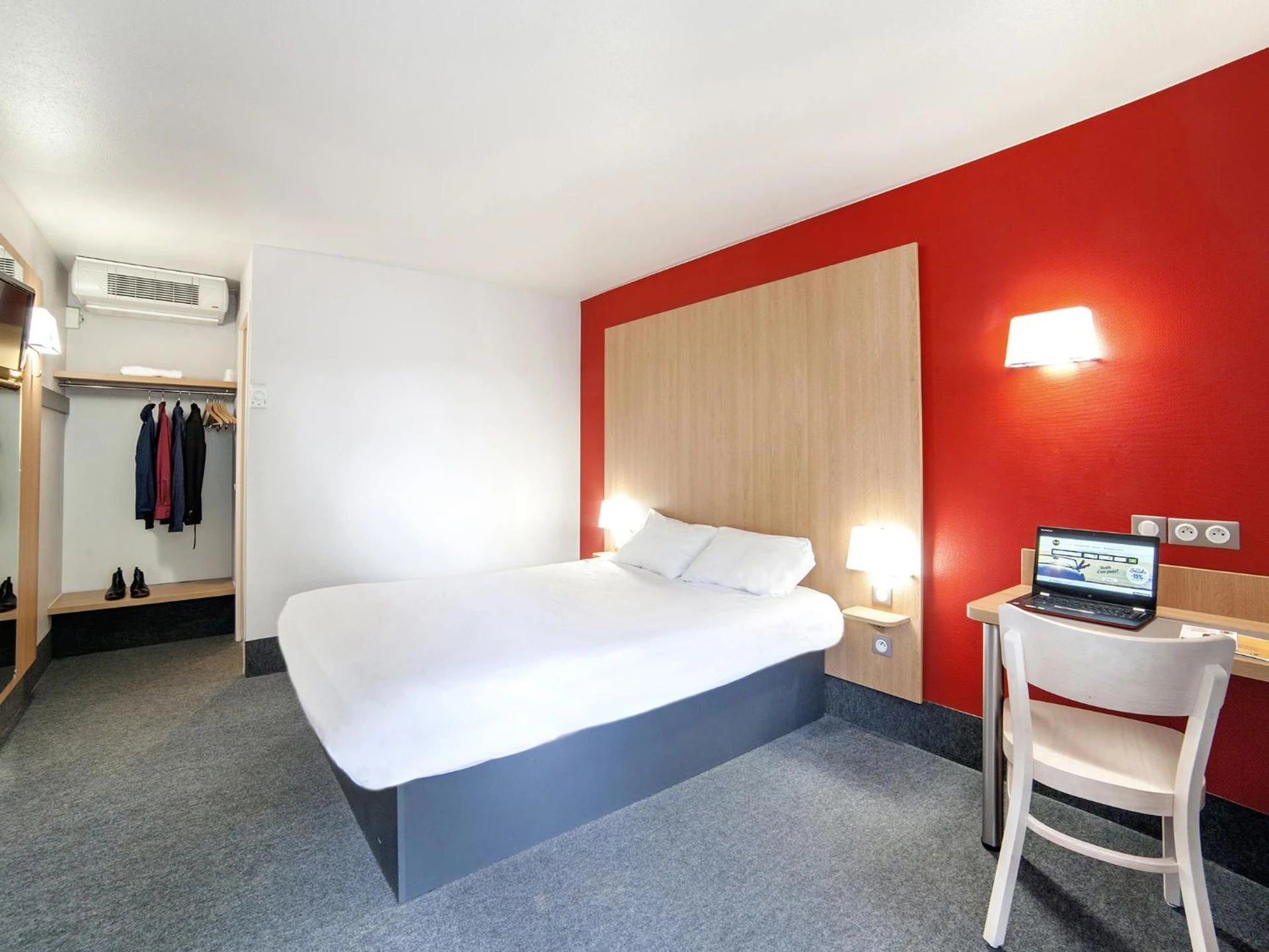 Magnifique chambre pour un séminaire d'entreprise à B&B HOTEL Herblay - Herblay