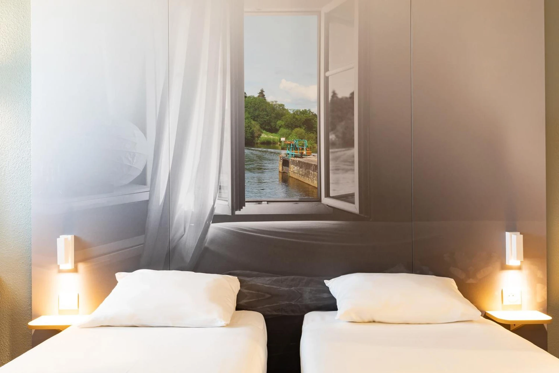Chambre disponible pour un séminaire d'entreprise à B&B HOTEL Laval Changé - Changé