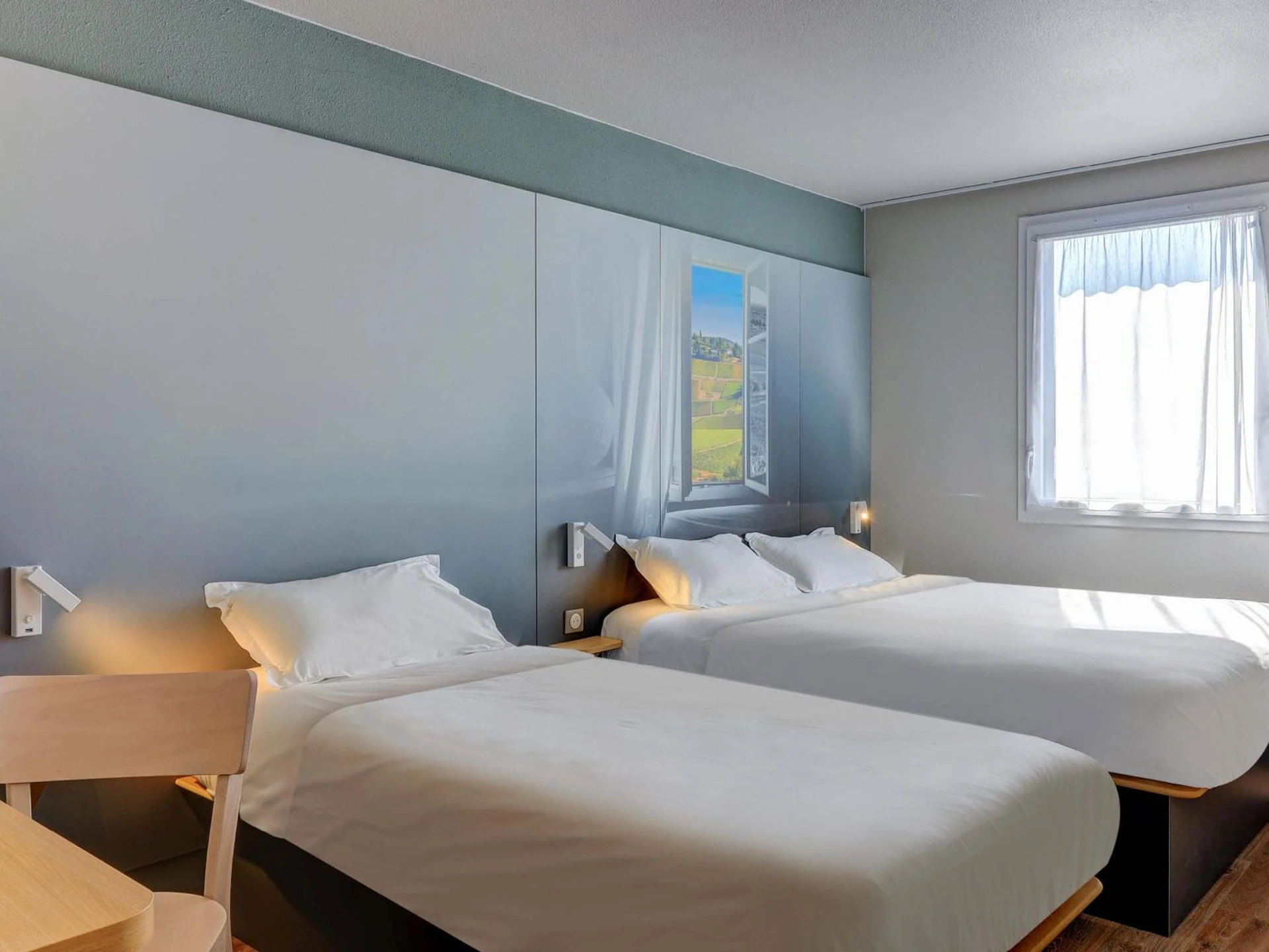 Chambre disponible pour un séminaire d'entreprise à B&B HOTEL Le Creusot Montchanin - Montchanin