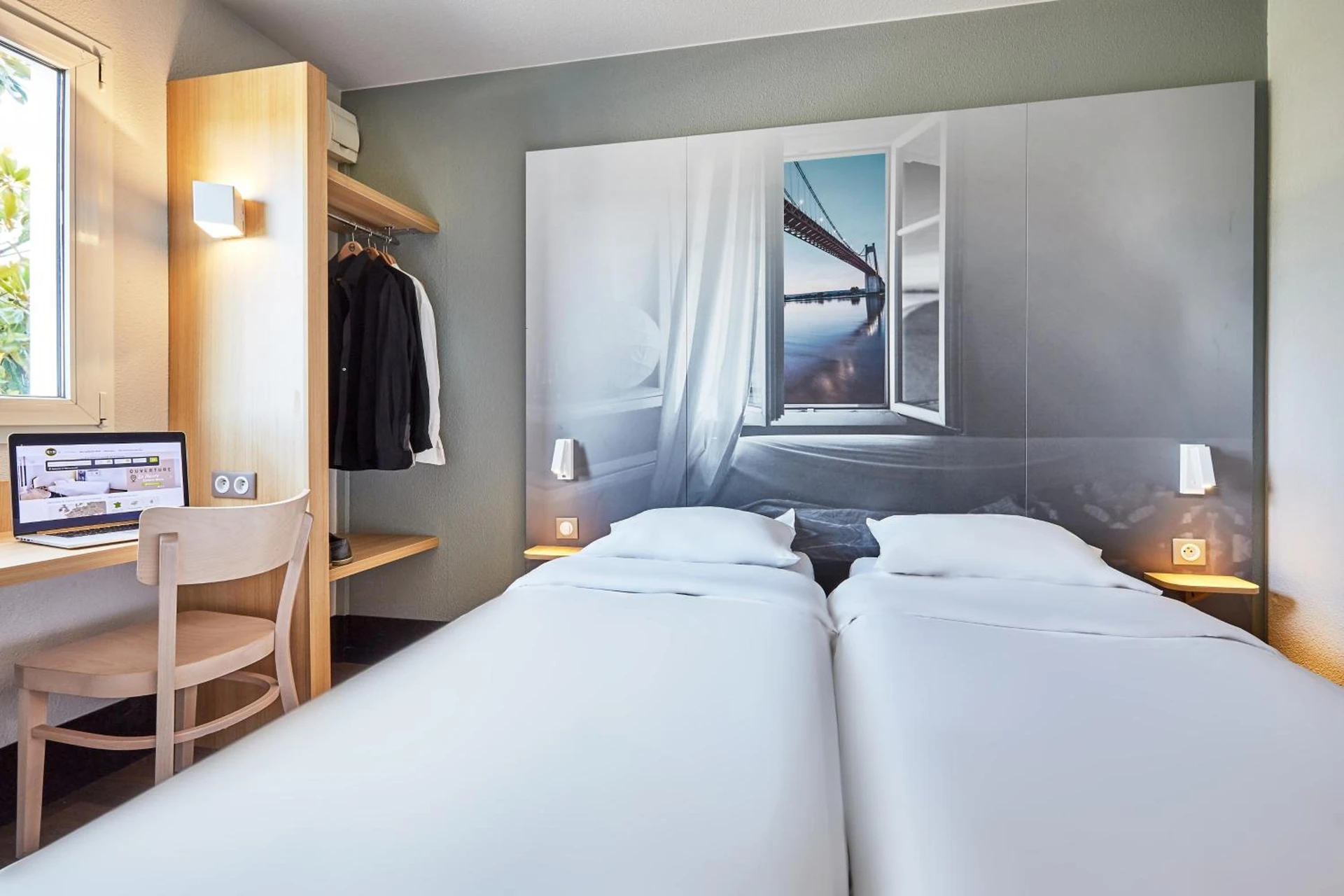 Chambre disponible pour un séminaire d'entreprise à B&B HOTEL Le Havre Harfleur 1 - Harfleur